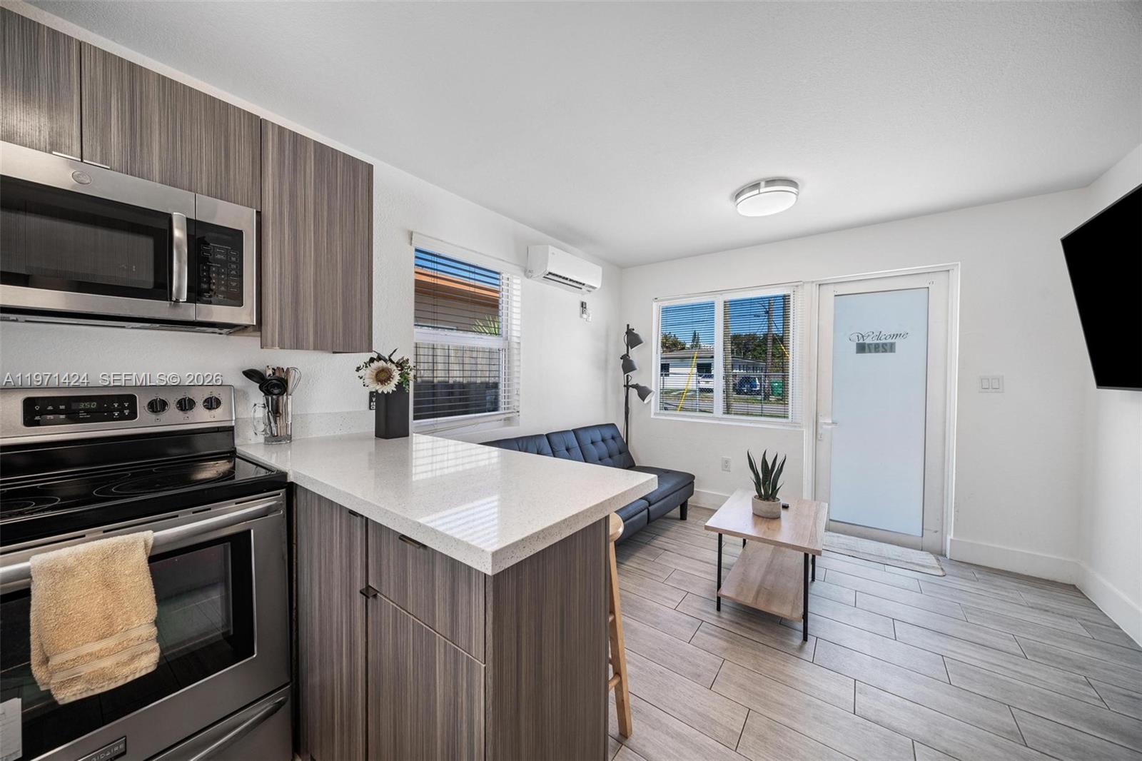   /  1970 sq. ft. $ 2026-02-24 0 foto