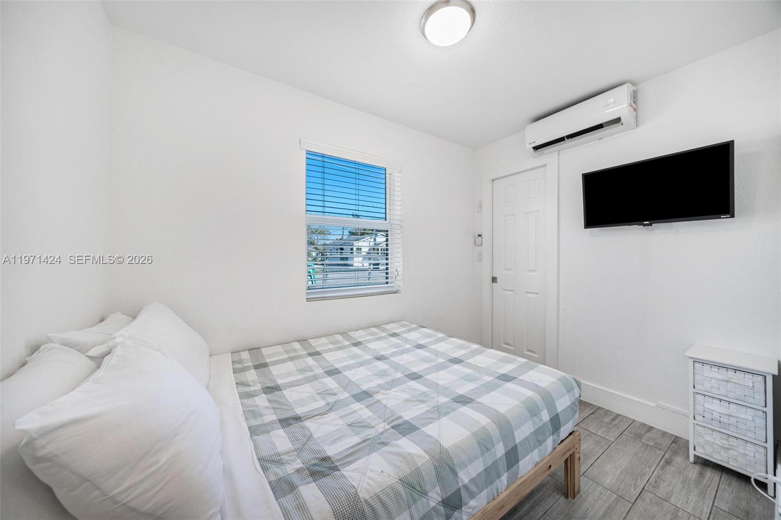   /  1970 sq. ft. $ 2026-02-24 0 foto