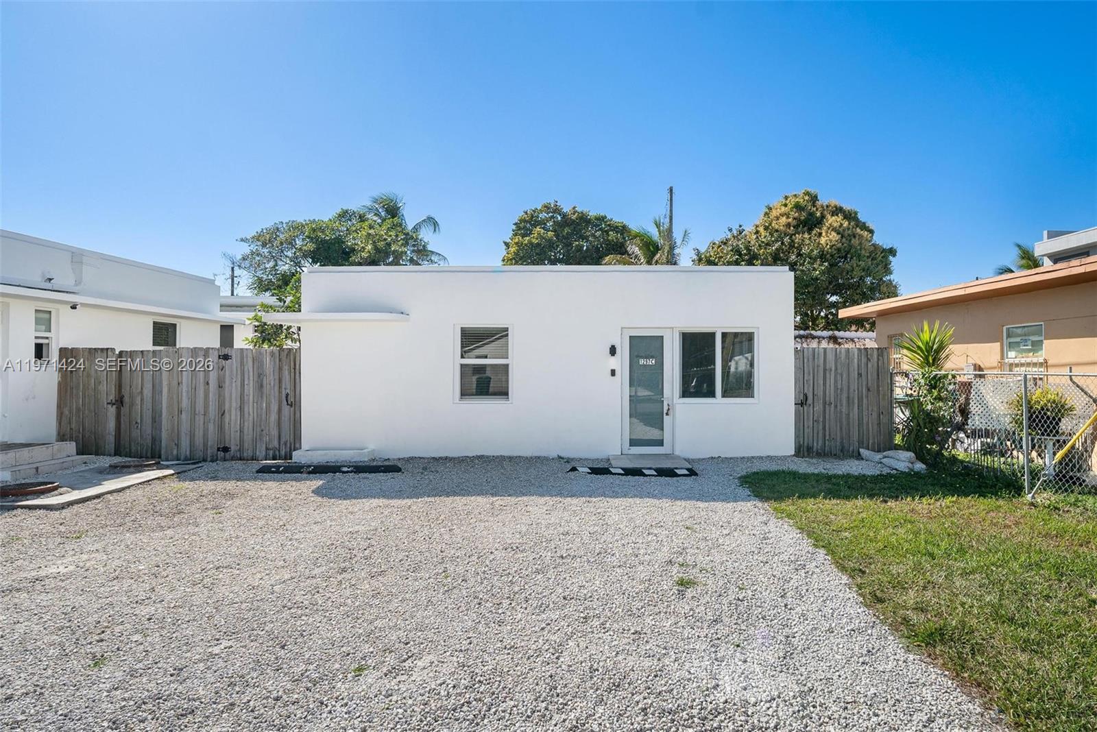   /  1970 sq. ft. $ 2026-02-24 0 foto