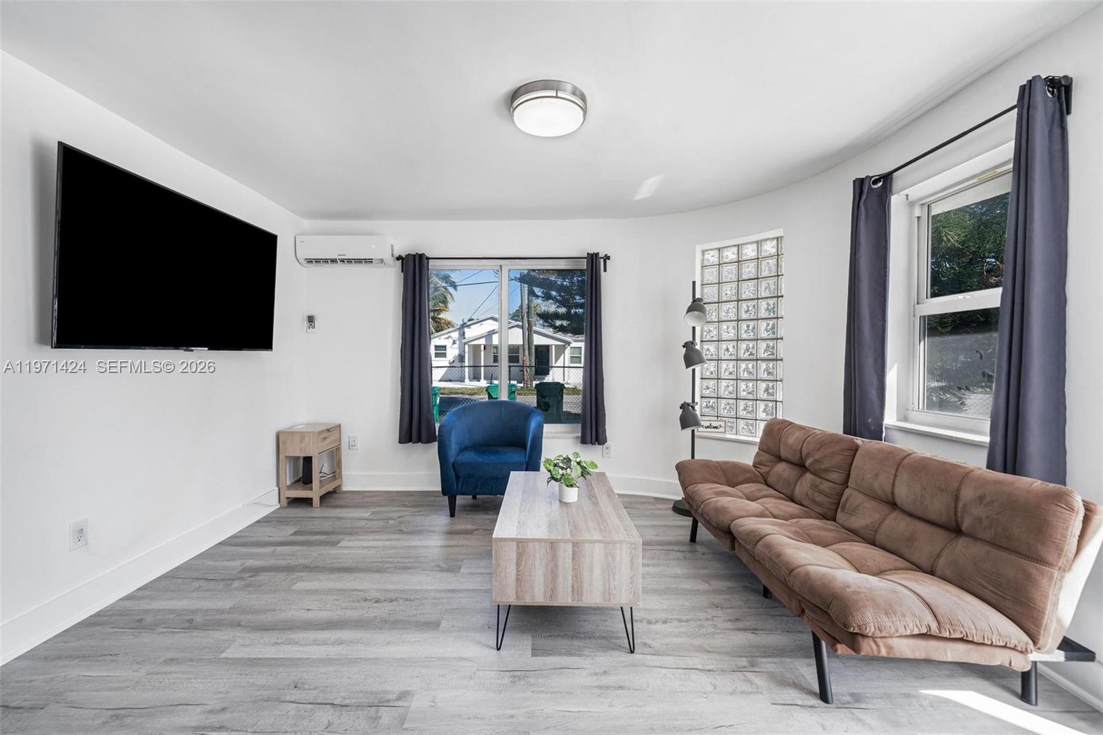   /  1970 sq. ft. $ 2026-02-24 0 foto