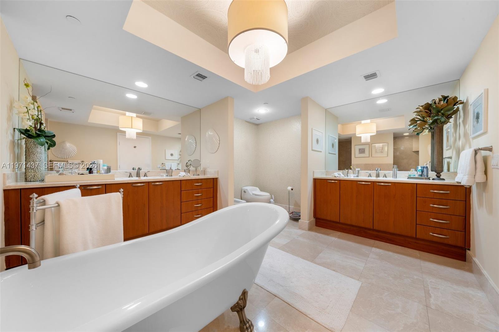 Photo of 3301 183rd St  #1104, Aventura, Florida, 33160 - Master Bathroom