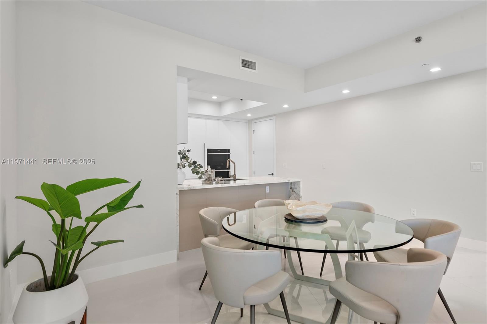 See details 803 2 / 3 1962 sq. ft. $ 2026-02-24 0 Photo