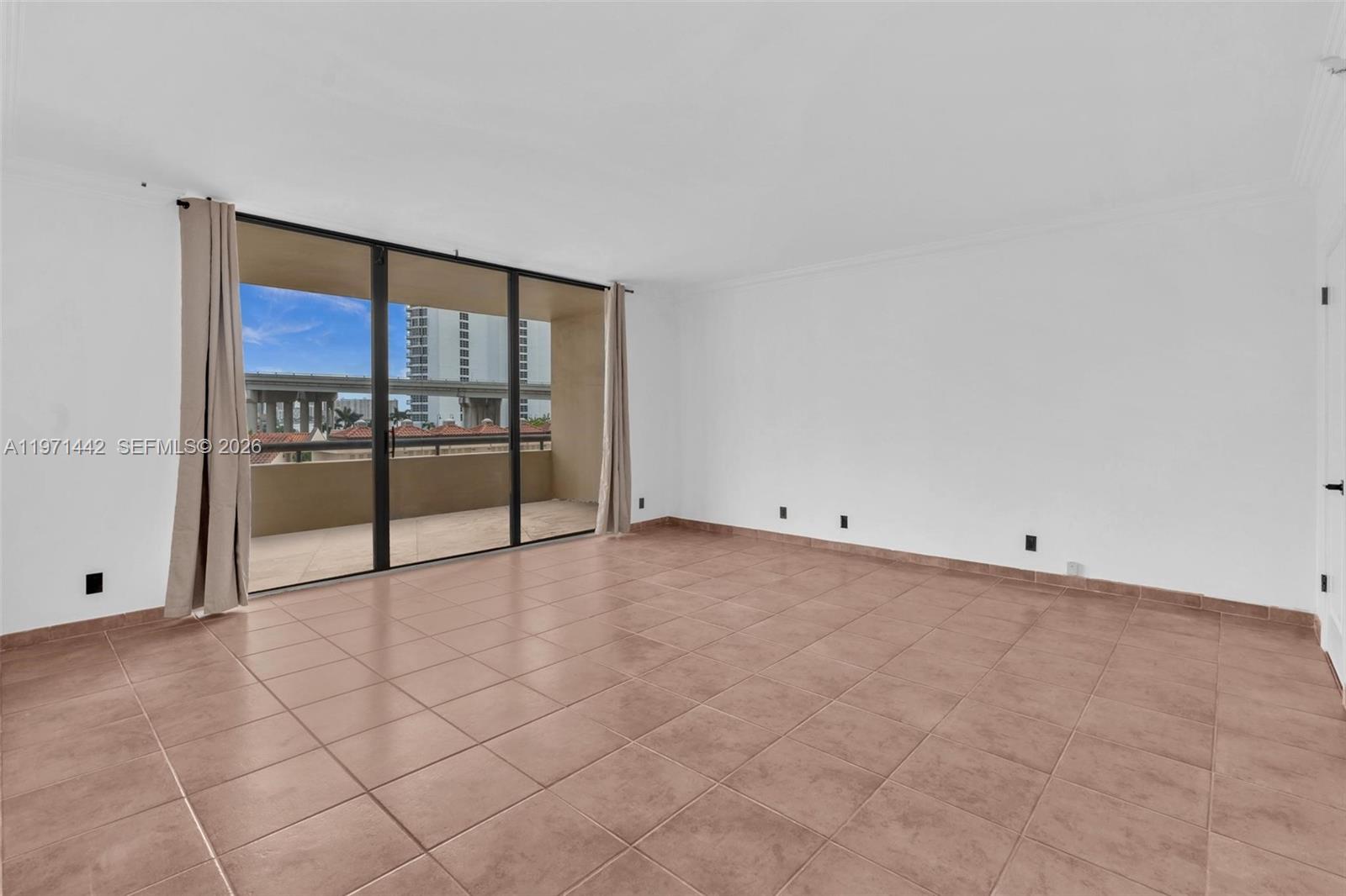 Photo of 19355 Turnberry Way #3J, Aventura, Florida, 33180 -