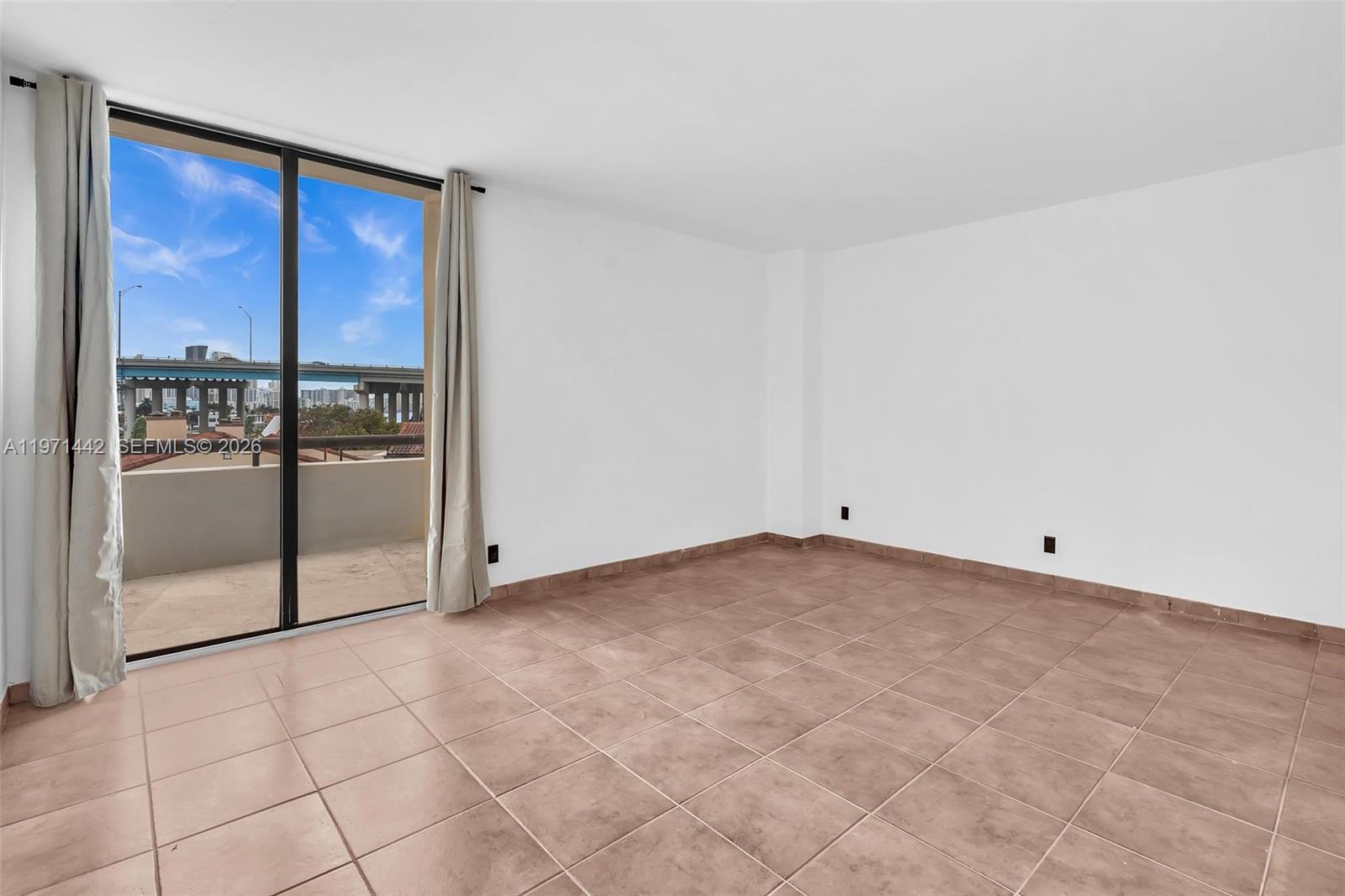 Photo of 19355 Turnberry Way #3J, Aventura, Florida, 33180 -