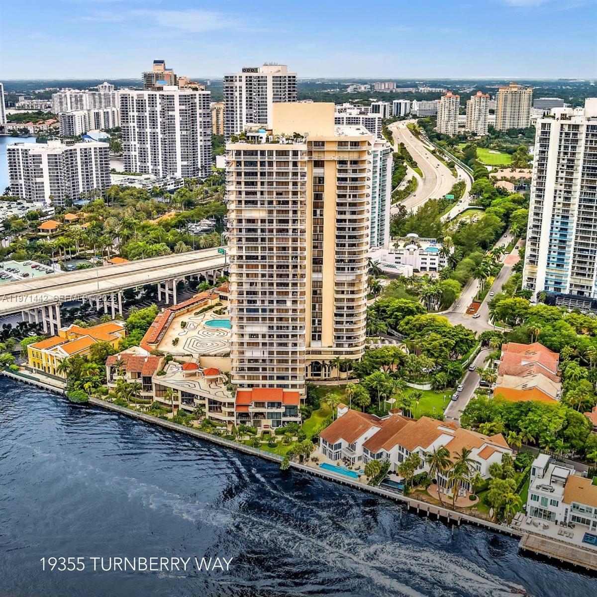 Photo of 19355 Turnberry Way #3J, Aventura, Florida, 33180 -