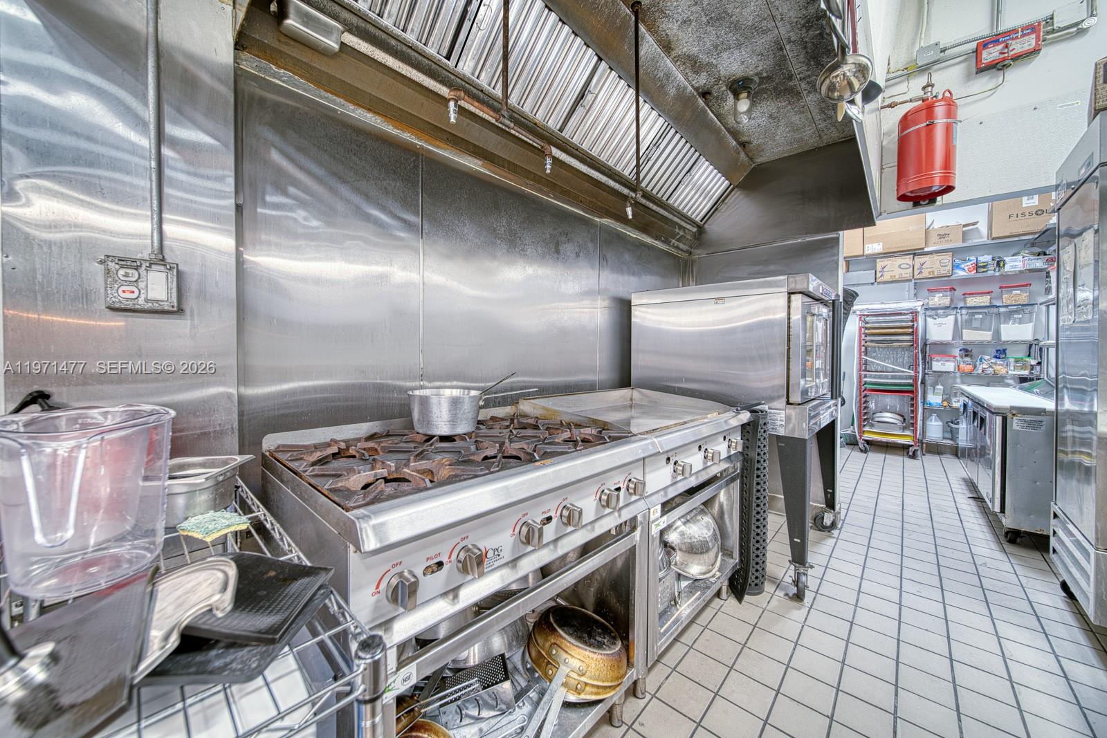   /   кв.футов $ 2026-02-24 0 Фото