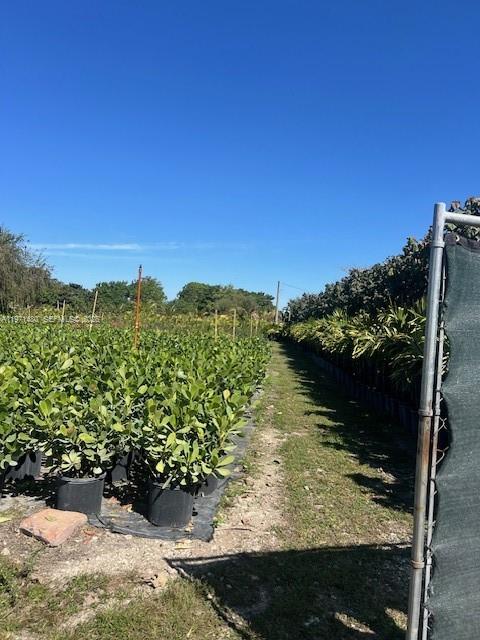   /   sq. ft. $ 2026-02-24 0 foto