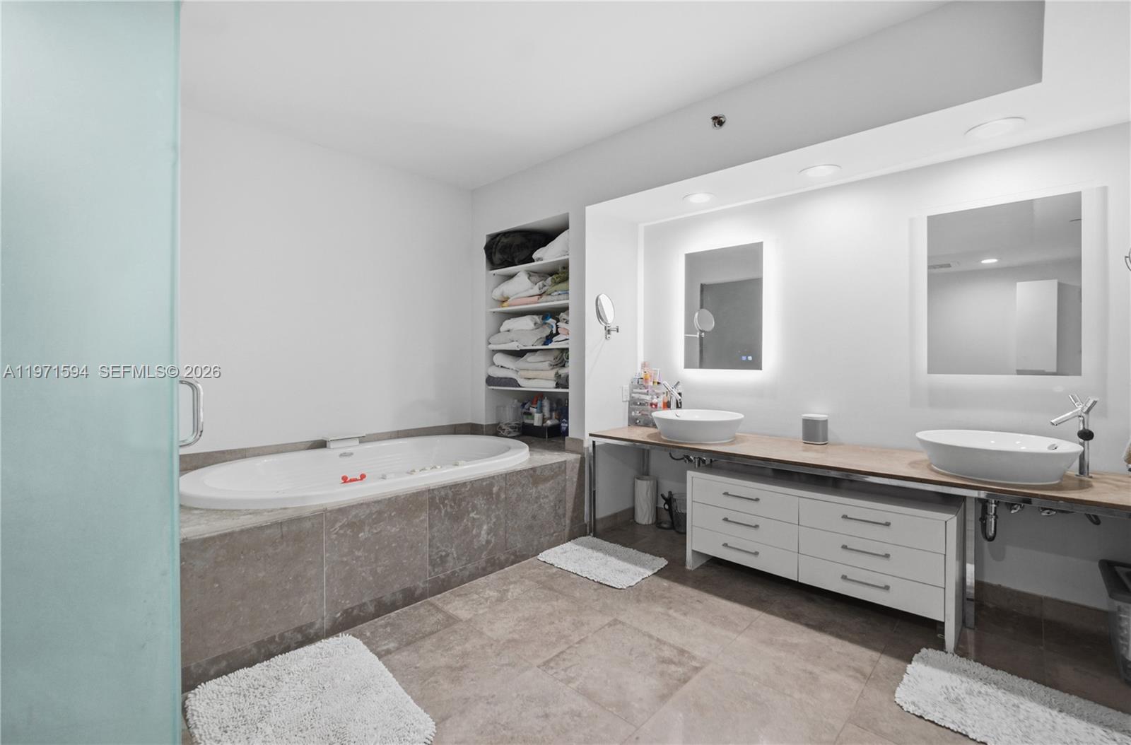 Photo of 450 Alton Rd #2710, Miami Beach, Florida, 33139 -