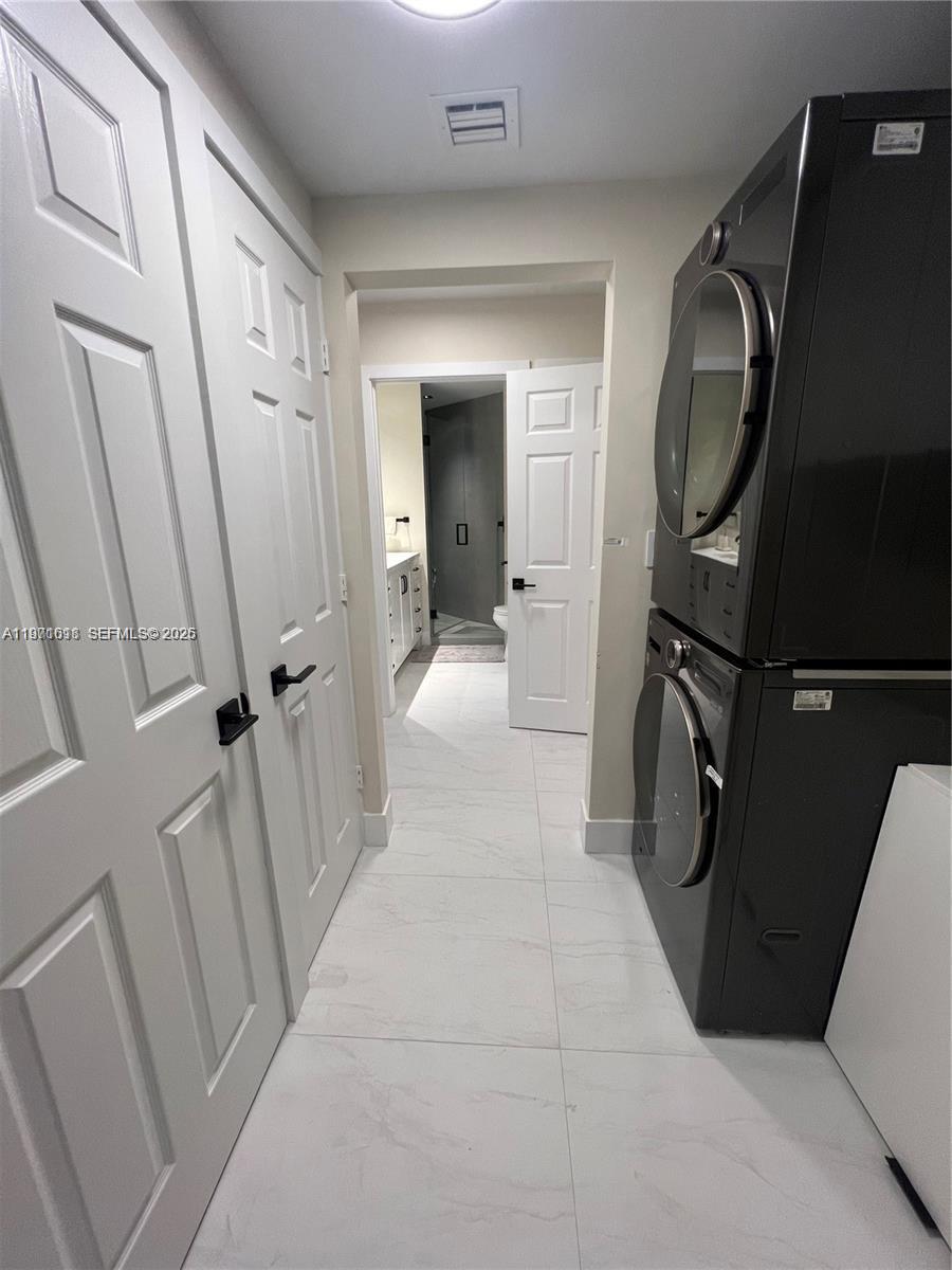 B308 4 / 3 1820 sq. ft. $ 2026-02-24 0 Photo