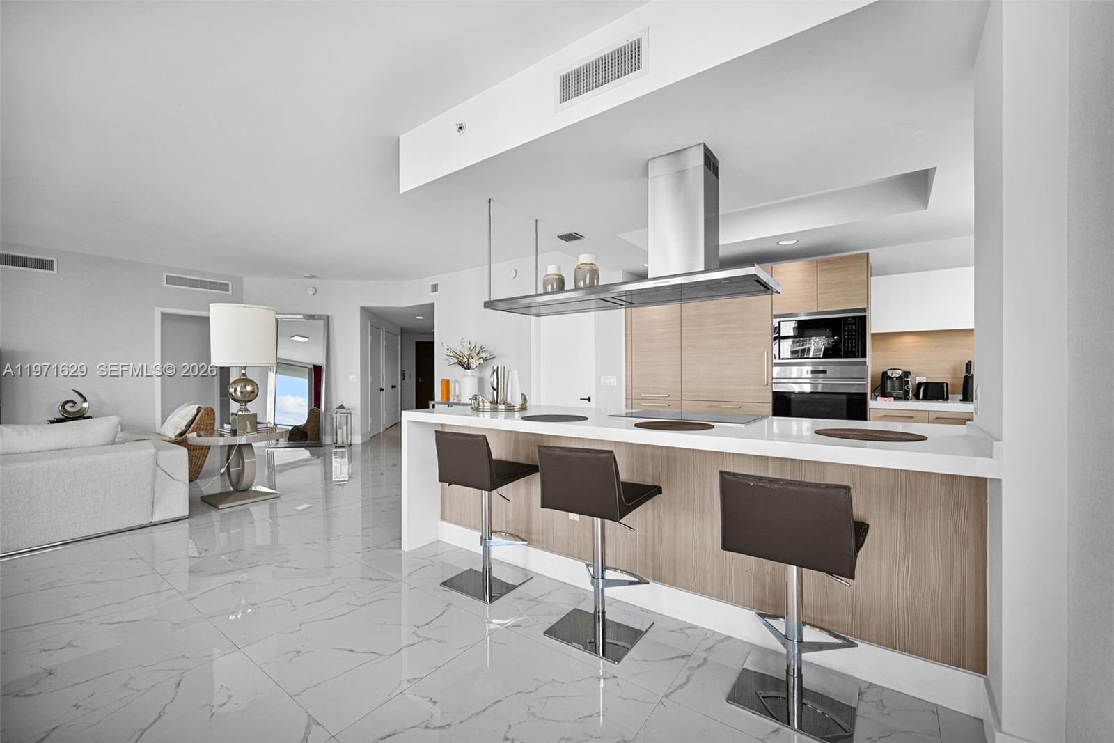 Photo of 17111 Biscayne Blvd #1701, North Miami Beach, Florida, 33160 -