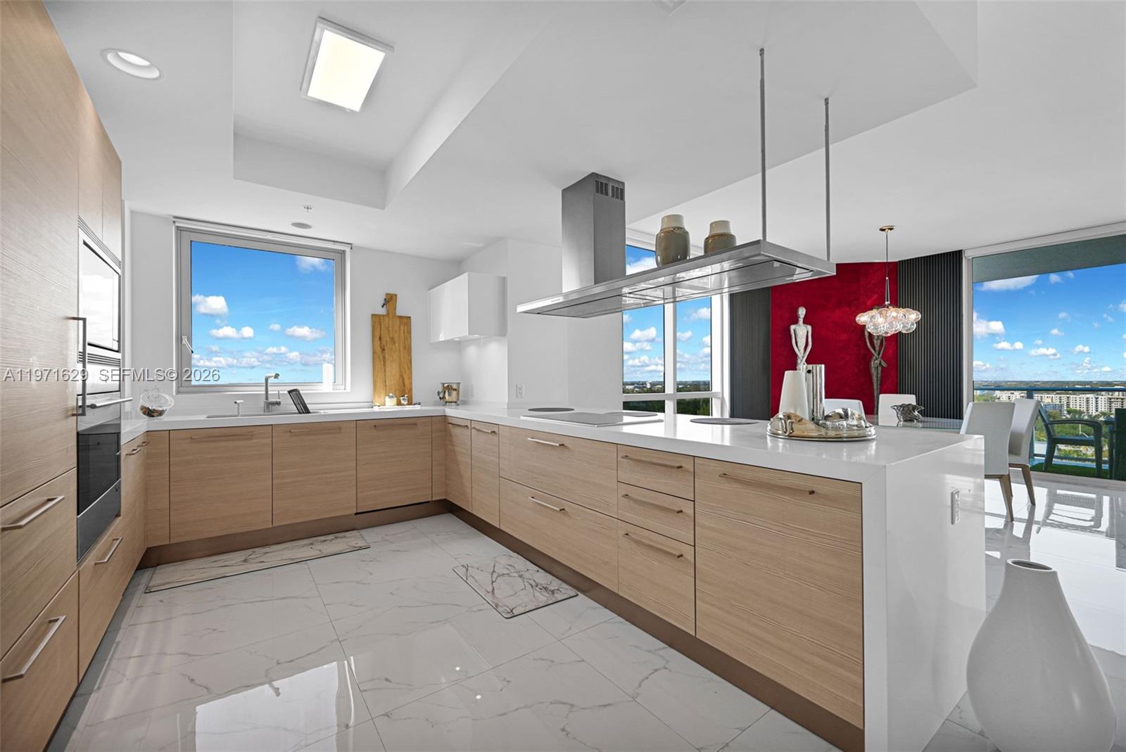 Photo of 17111 Biscayne Blvd #1701, North Miami Beach, Florida, 33160 -