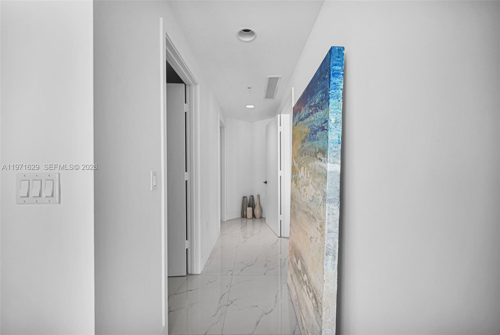 Photo of 17111 Biscayne Blvd #1701, North Miami Beach, Florida, 33160 -