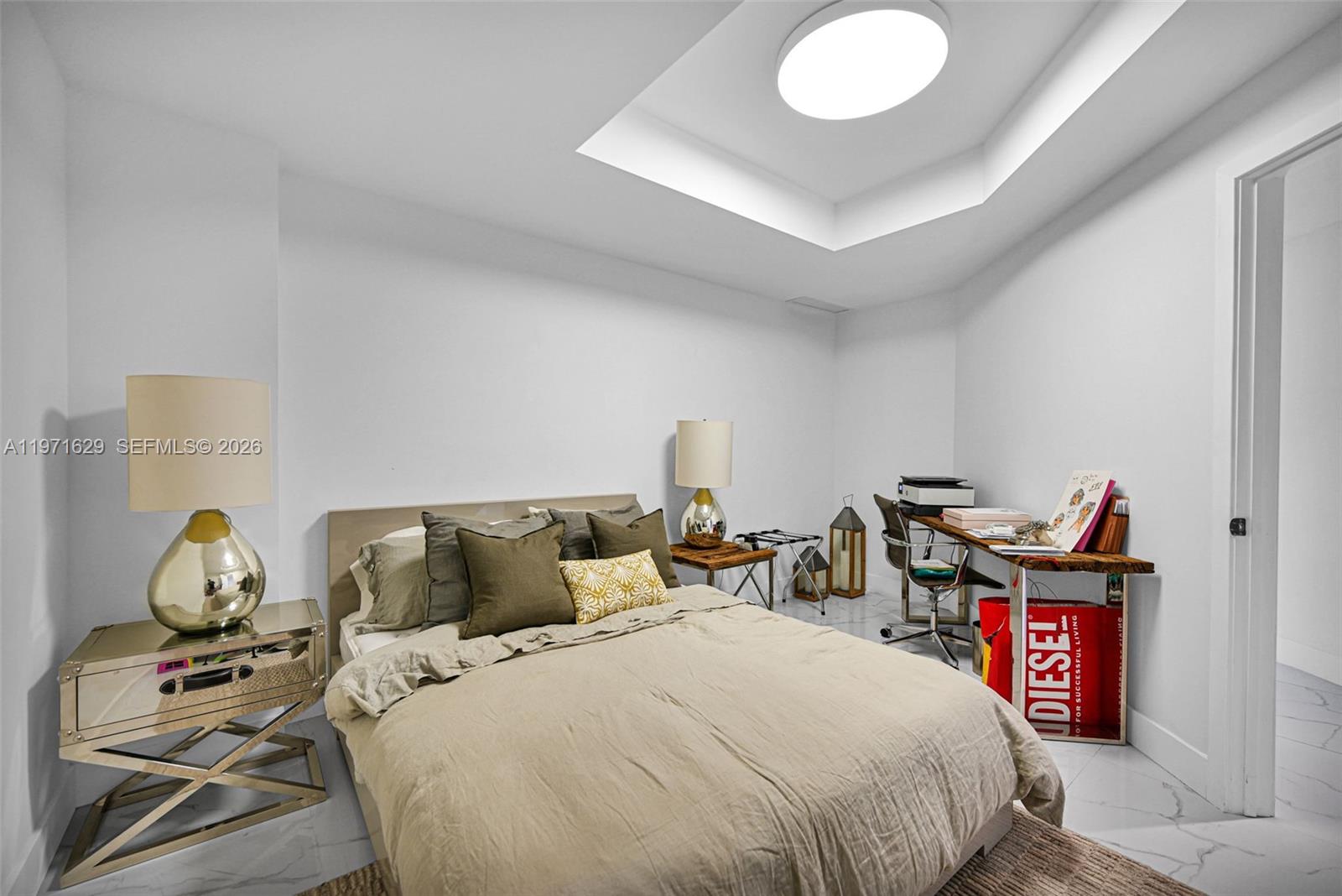 Photo of 17111 Biscayne Blvd #1701, North Miami Beach, Florida, 33160 -