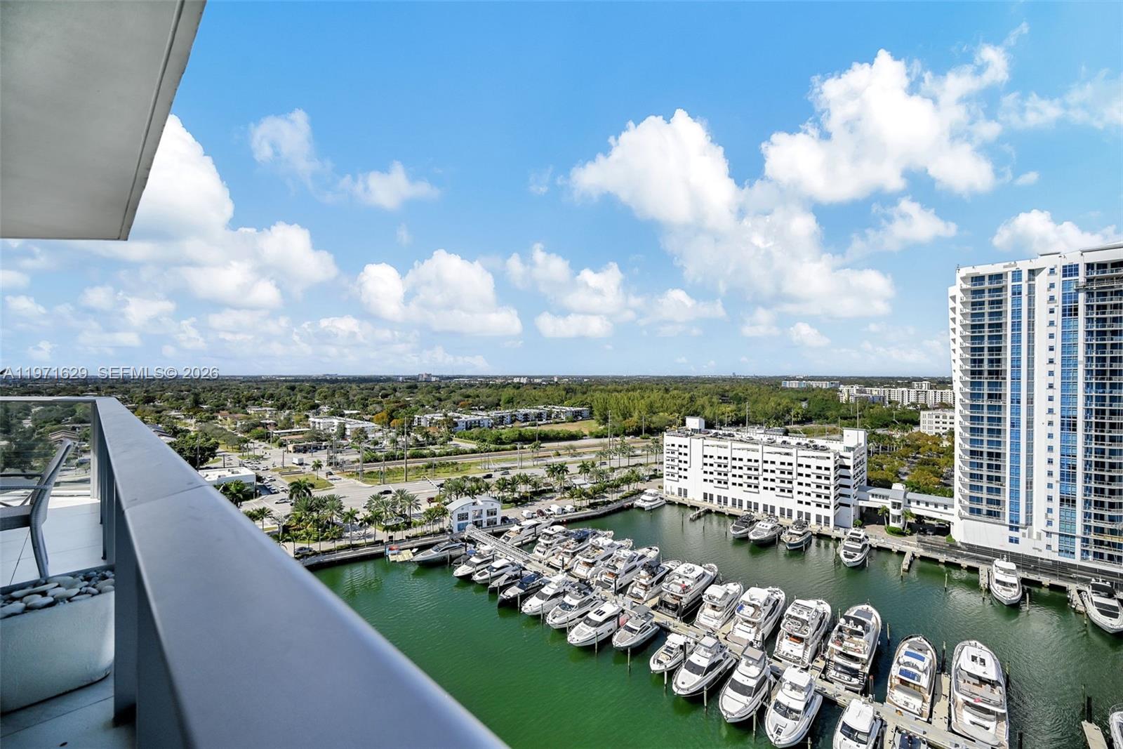 Photo of 17111 Biscayne Blvd #1701, North Miami Beach, Florida, 33160 -