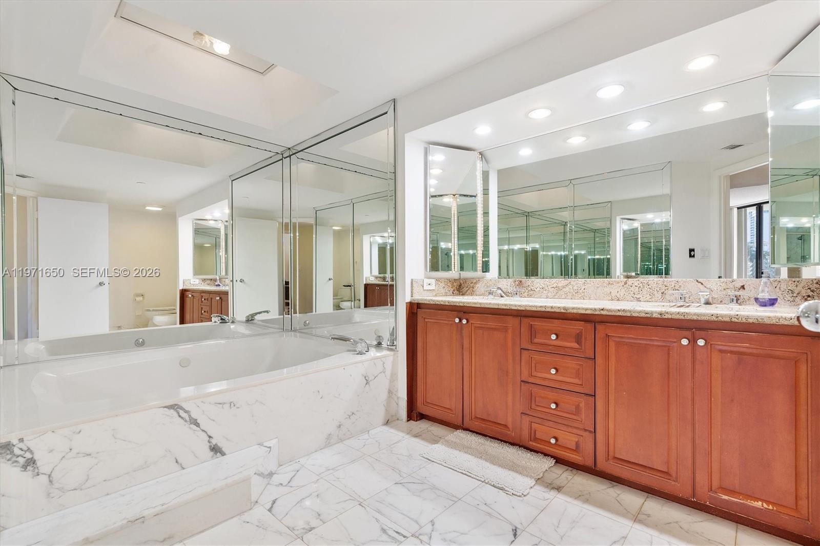 Photo of 20191 Country Club Dr  #510, Aventura, Florida, 33180 - 