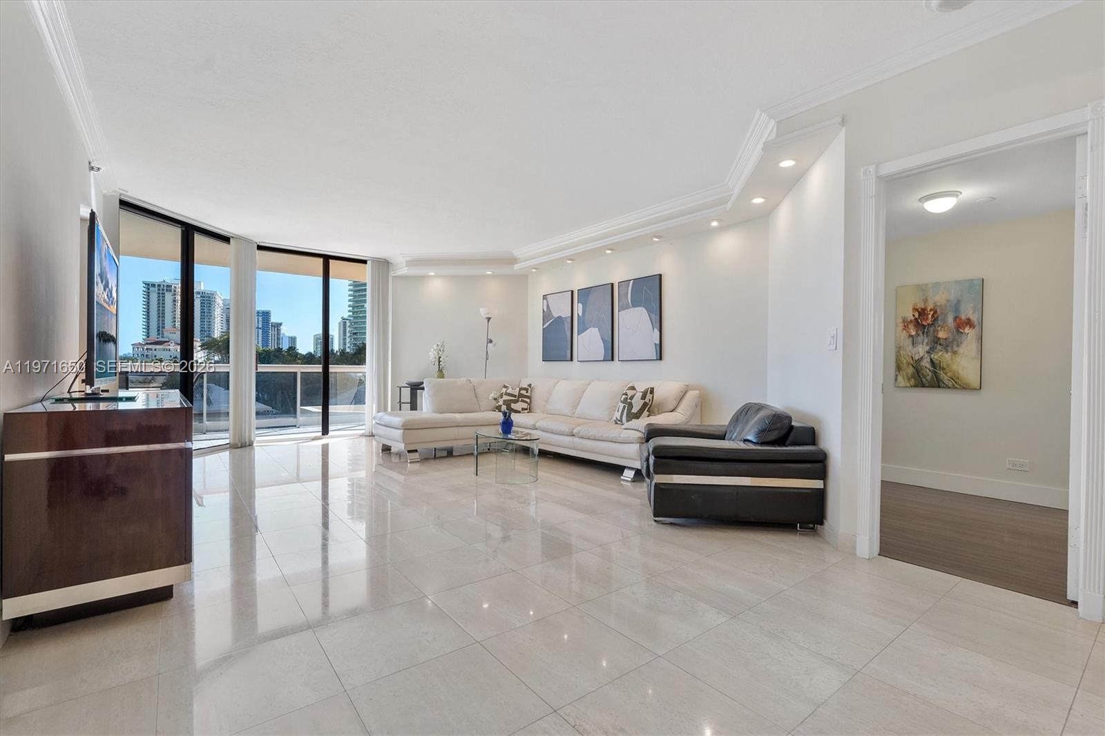 Photo of 20191 Country Club Dr  #510, Aventura, Florida, 33180 - 