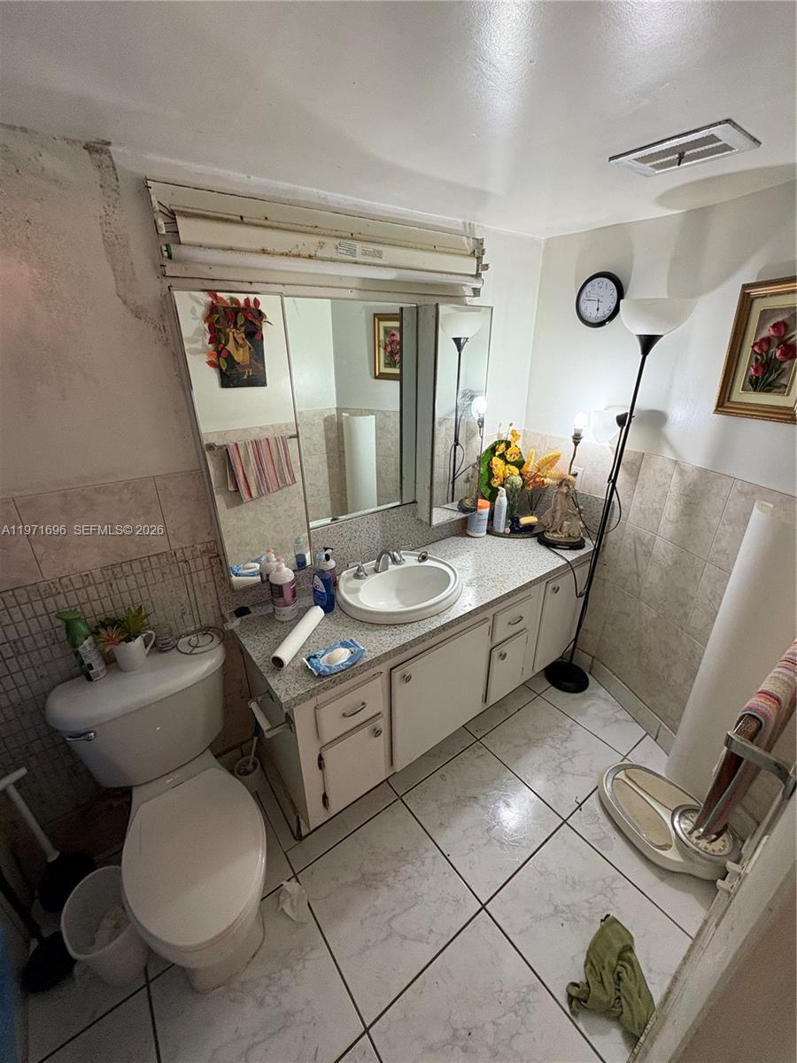 Ver detalles D204 2 / 2 1789 sq. ft. $ 2026-02-24 0 foto