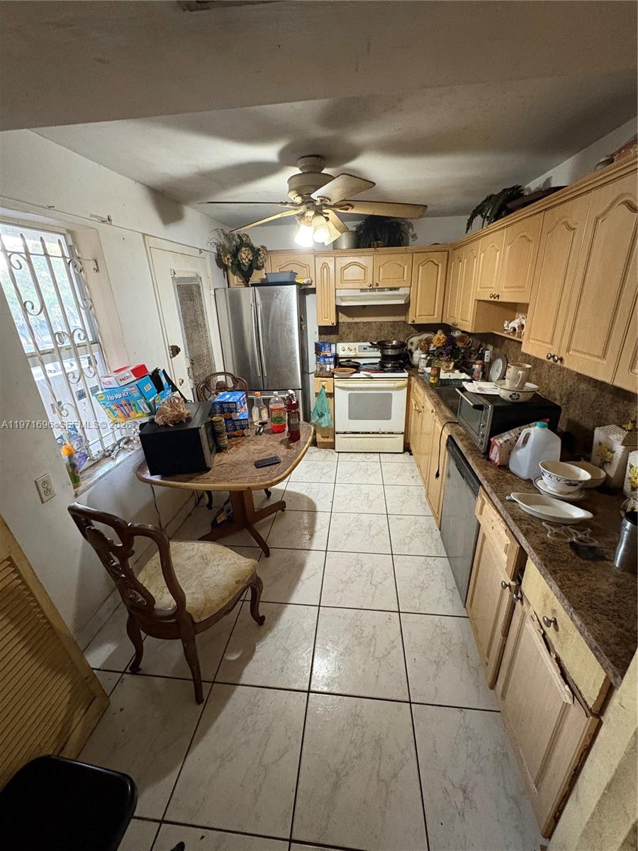 Ver detalles D204 2 / 2 1789 sq. ft. $ 2026-02-24 0 foto