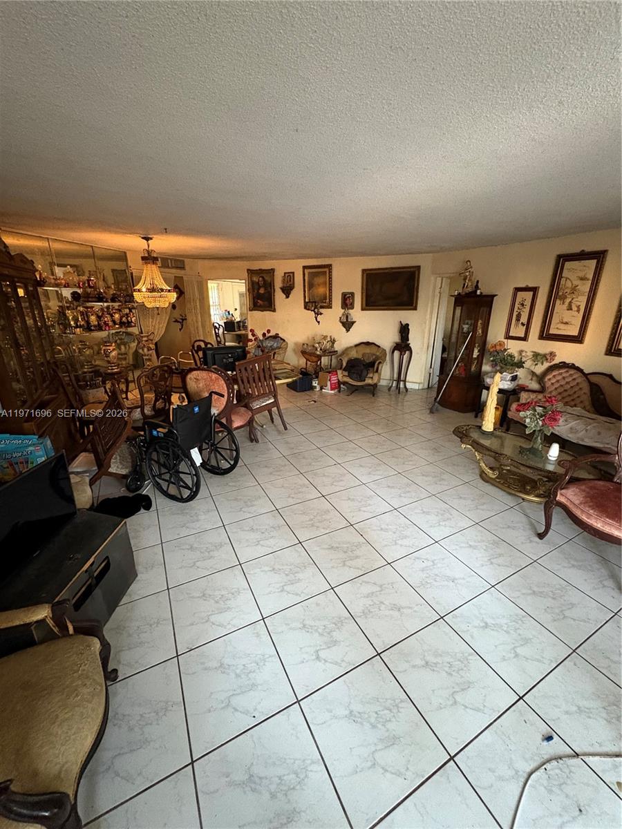 Ver detalles D204 2 / 2 1789 sq. ft. $ 2026-02-24 0 foto