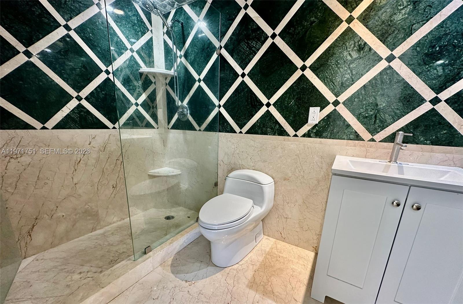 Photo of 1880 Ocean Dr #402, Hallandale Beach, Florida, 33009 -