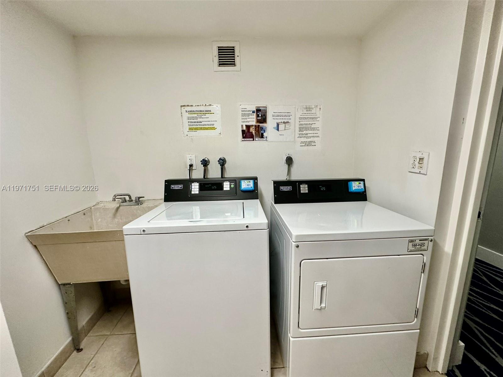 Photo of 1880 Ocean Dr #402, Hallandale Beach, Florida, 33009 -