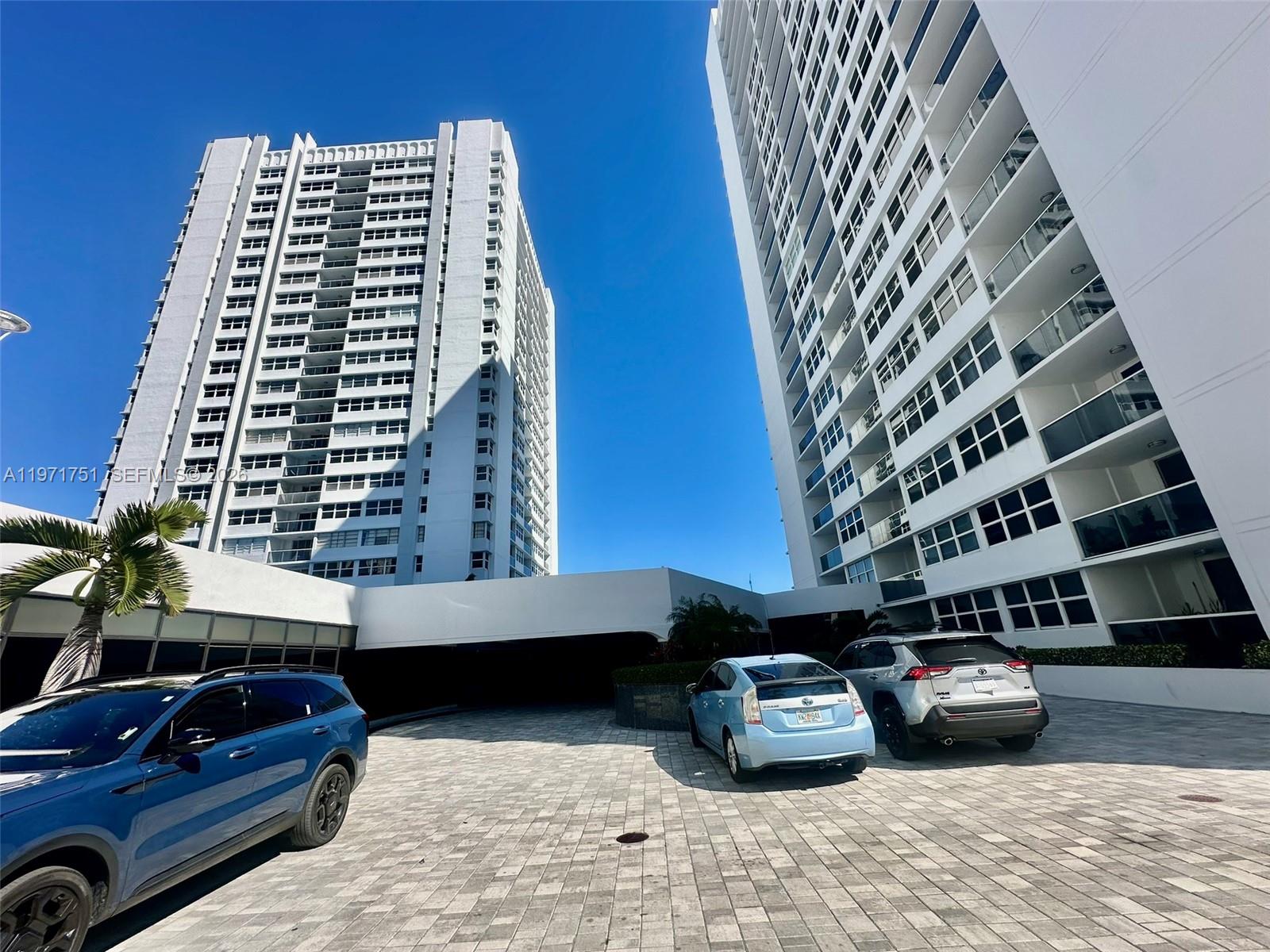 Photo of 1880 Ocean Dr #402, Hallandale Beach, Florida, 33009 -