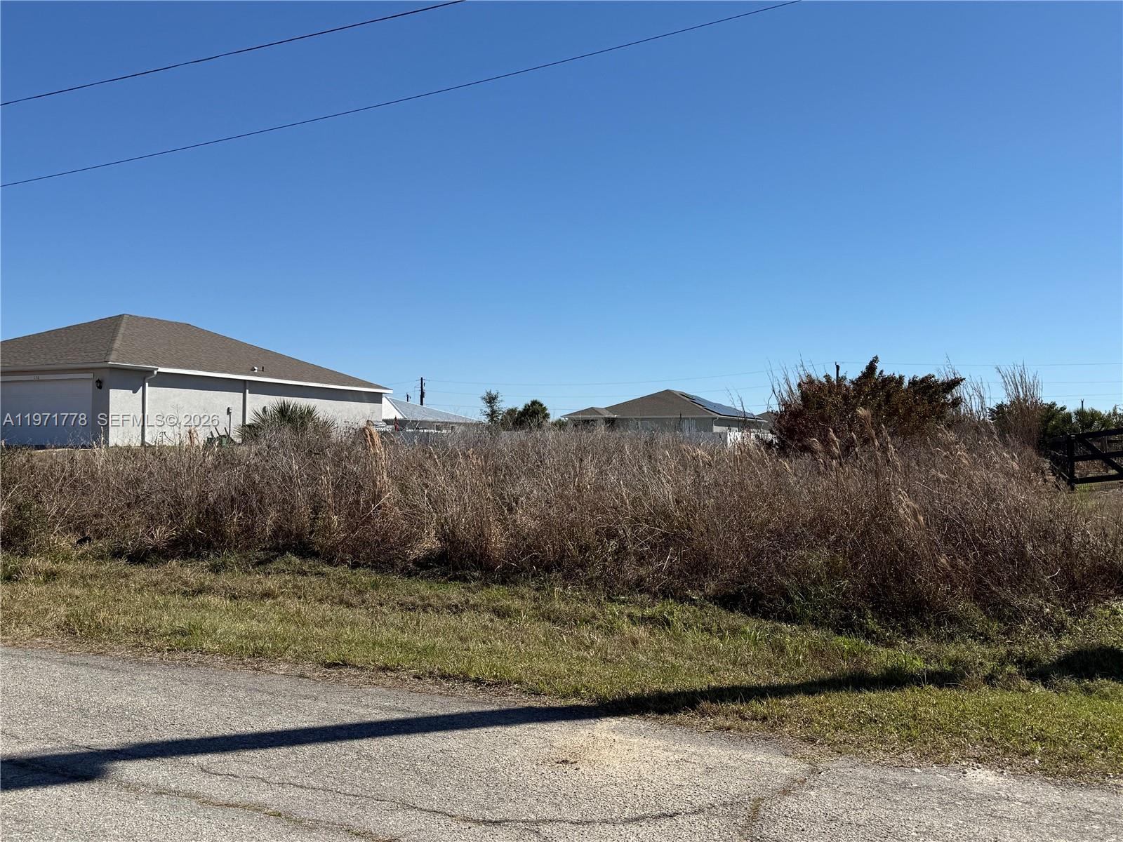   /   sq. ft. $ 2026-02-25 0 foto