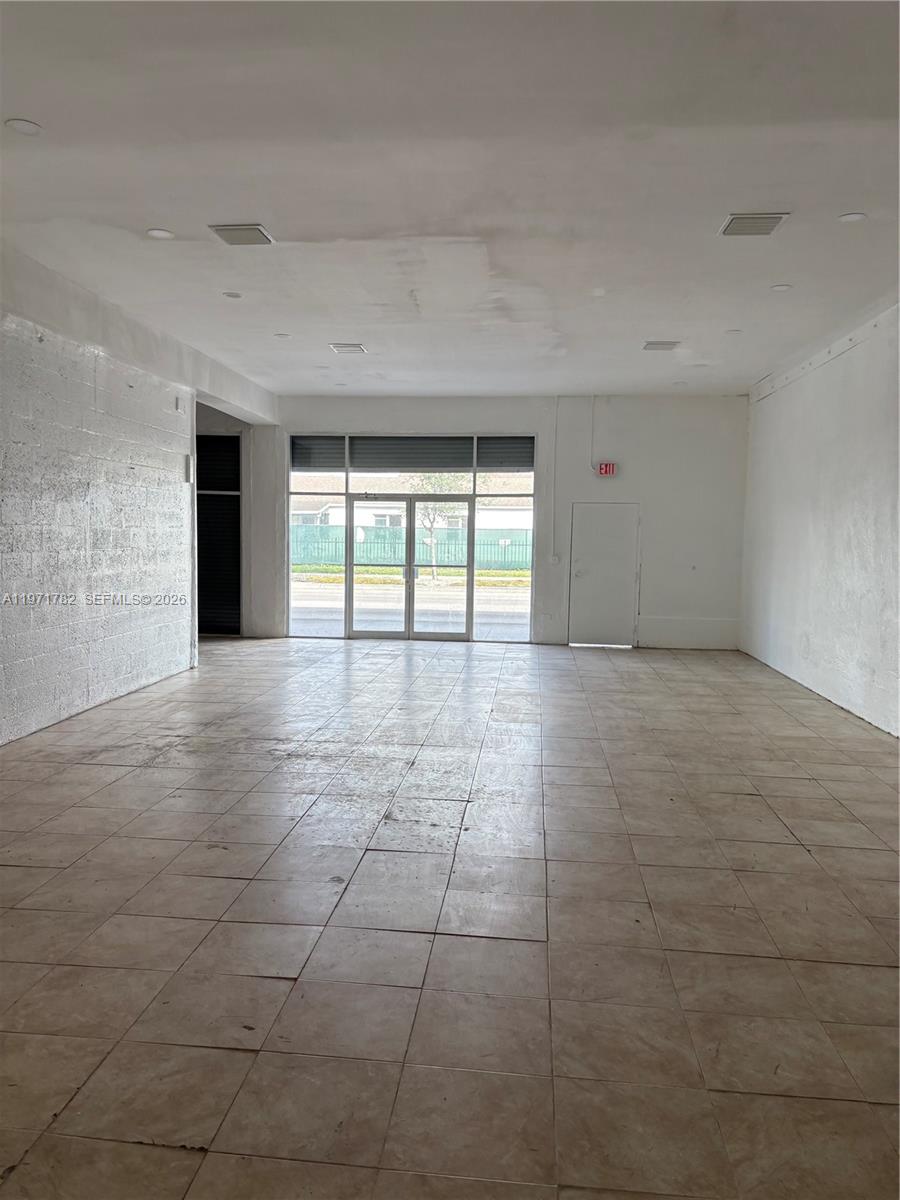   /   sq. ft. $ 2026-02-25 0 foto