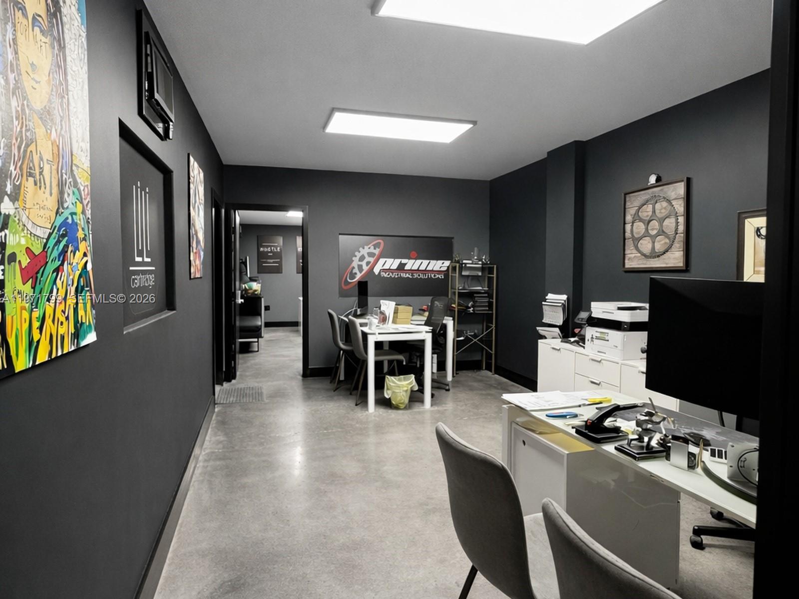 5505  /   кв.футов $ 2026-02-25 0 Фото