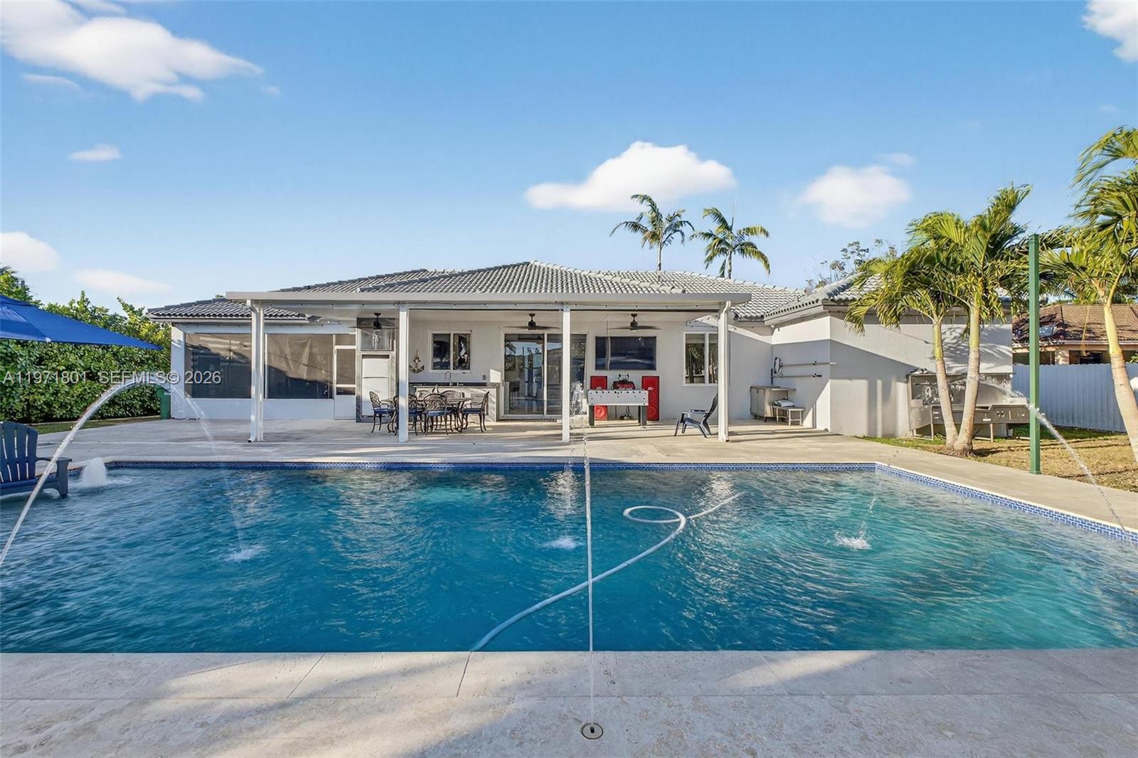 Подробнее 16422 4 / 2 2061 кв.футов $ 2026-02-25 0 Фото