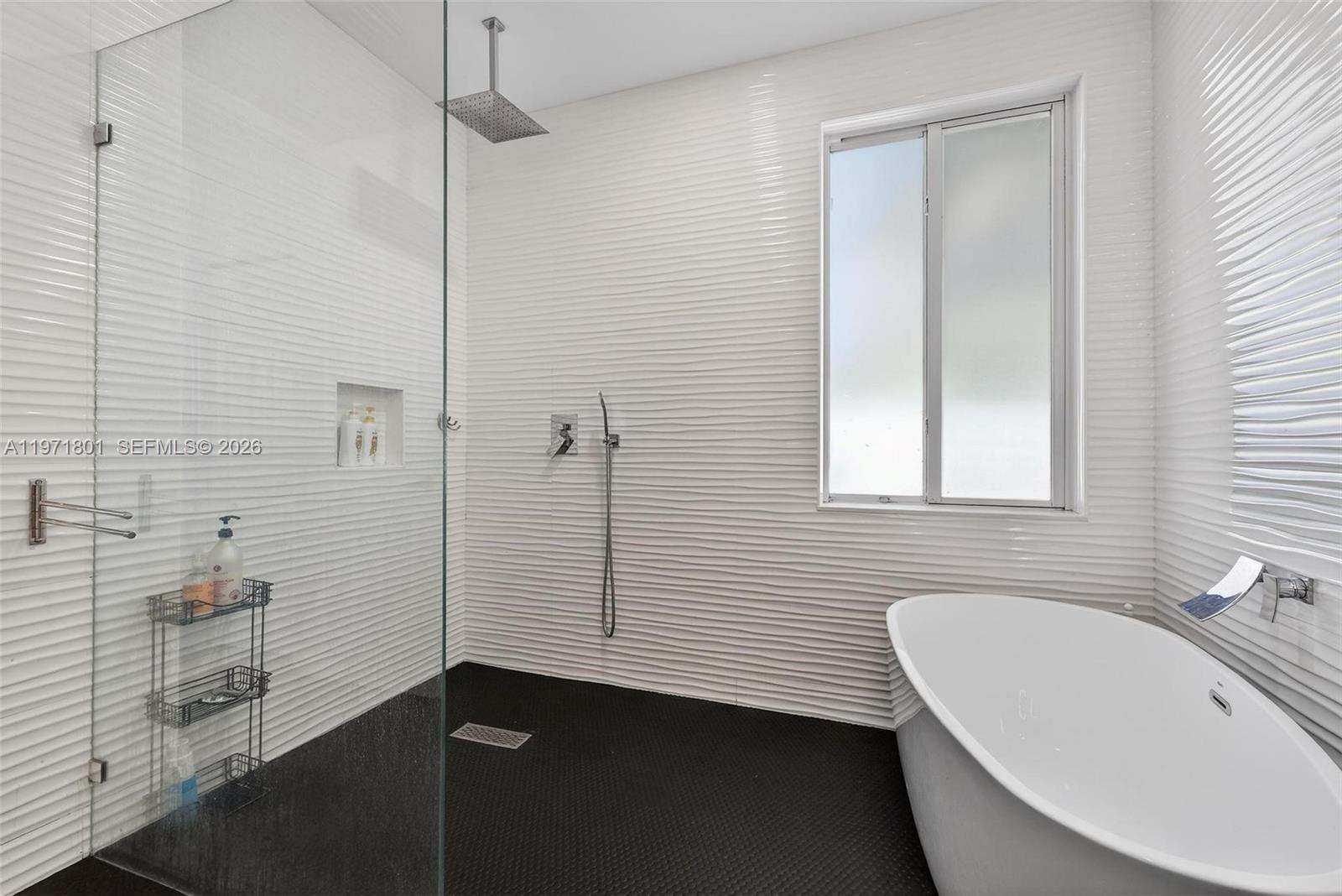 Подробнее 16422 4 / 2 2061 кв.футов $ 2026-02-25 0 Фото