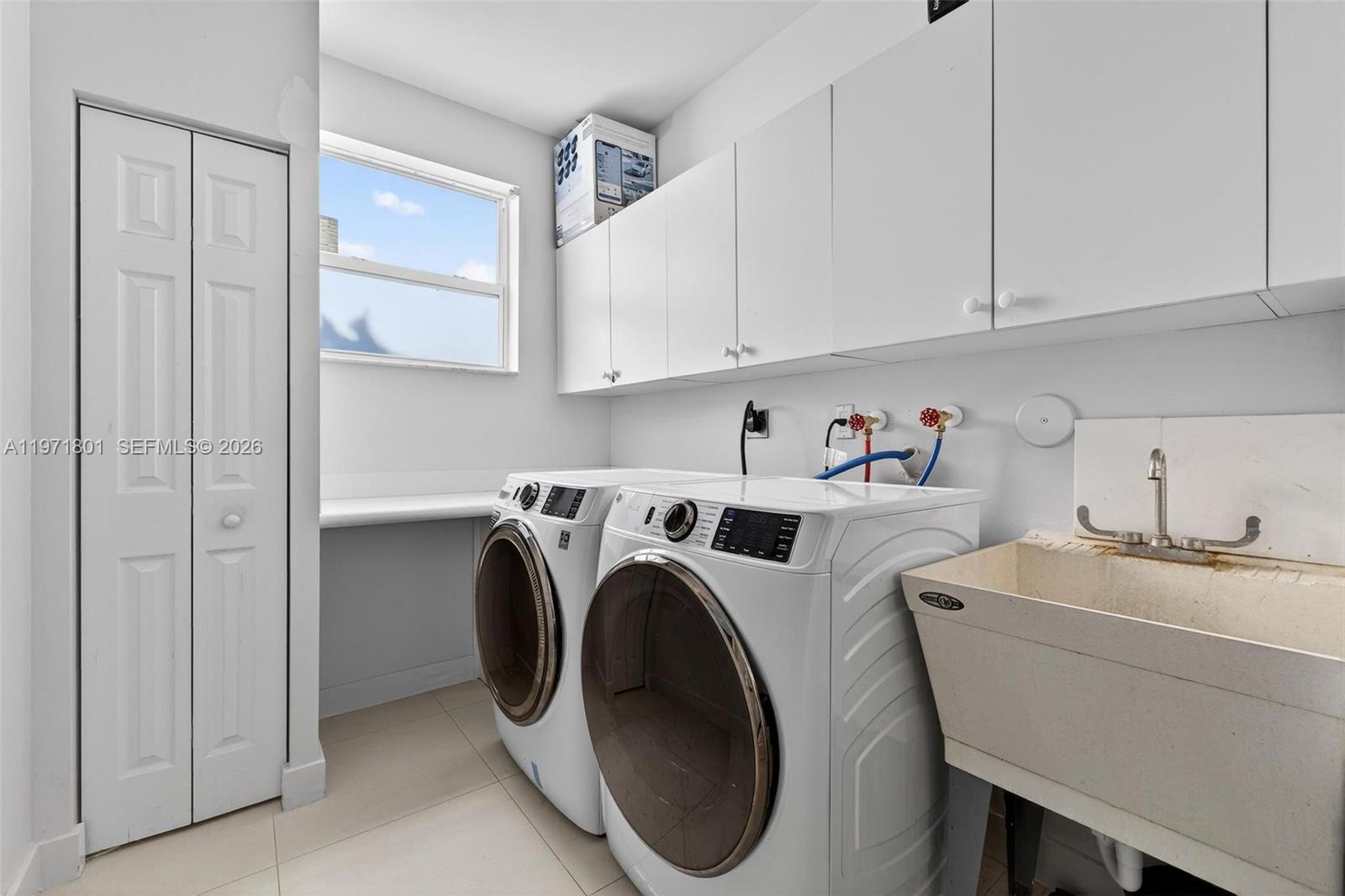 Подробнее 16422 4 / 2 2061 кв.футов $ 2026-02-25 0 Фото