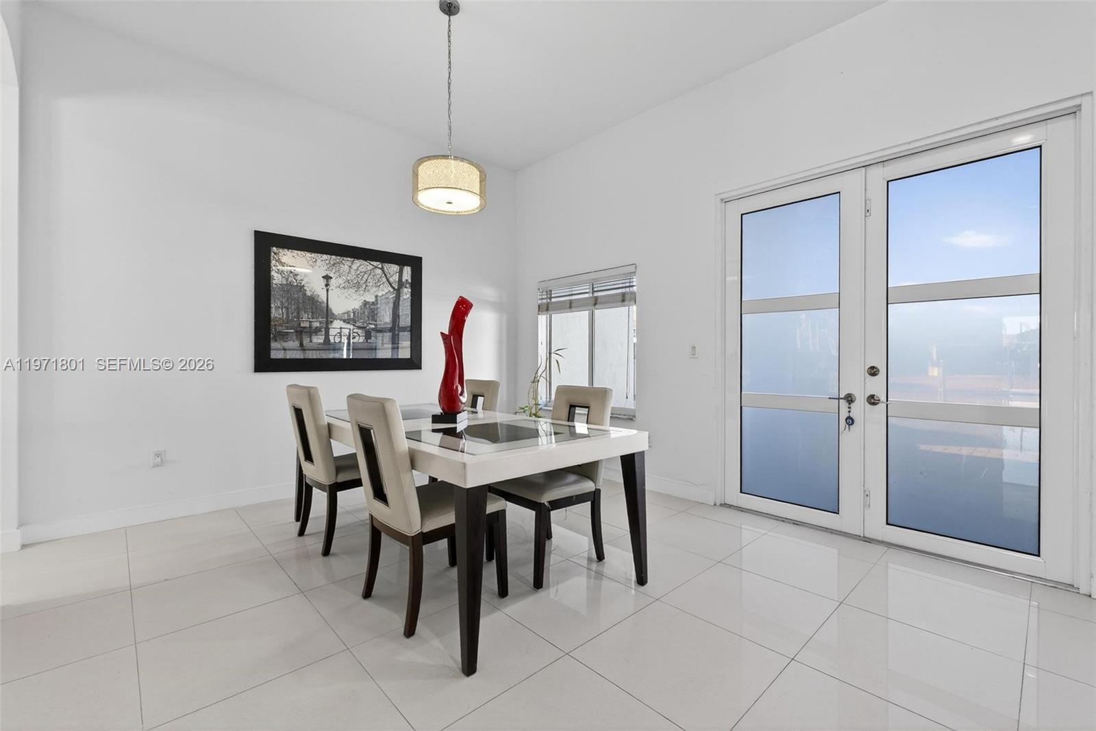 Подробнее 16422 4 / 2 2061 кв.футов $ 2026-02-25 0 Фото