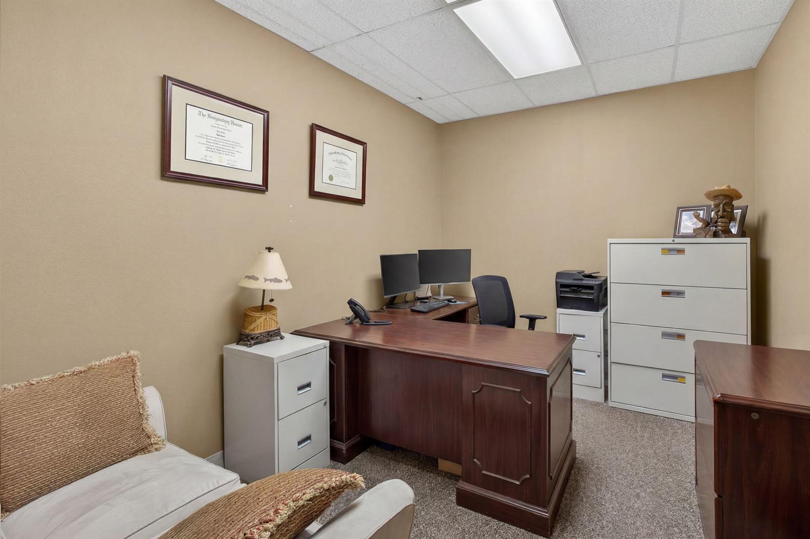 Ver detalles 111 / 1 sq. ft. $ 2026-06-17 0 foto
