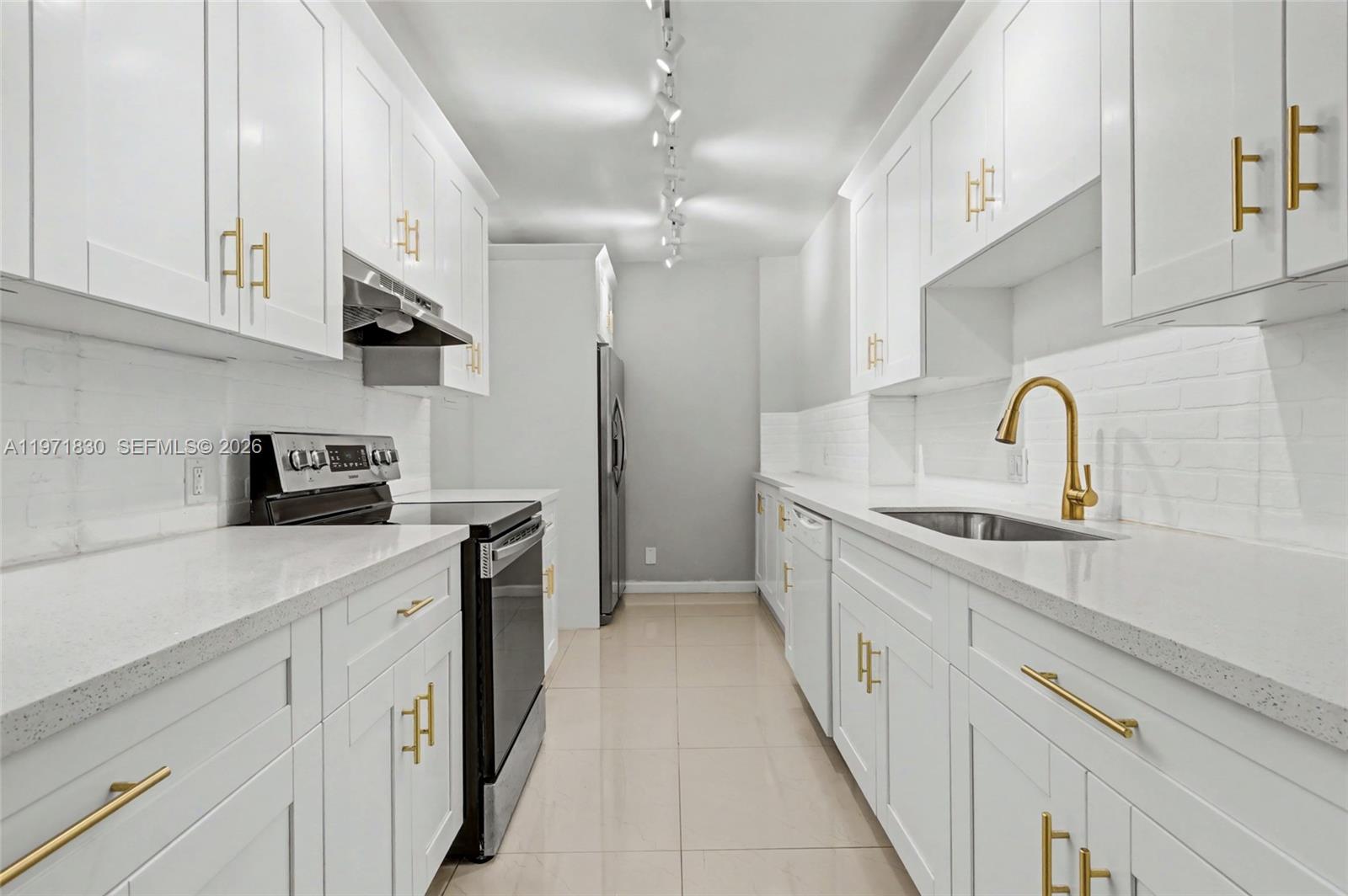 406 1 / 2 844 sq. ft. $ 2026-02-25 0 foto