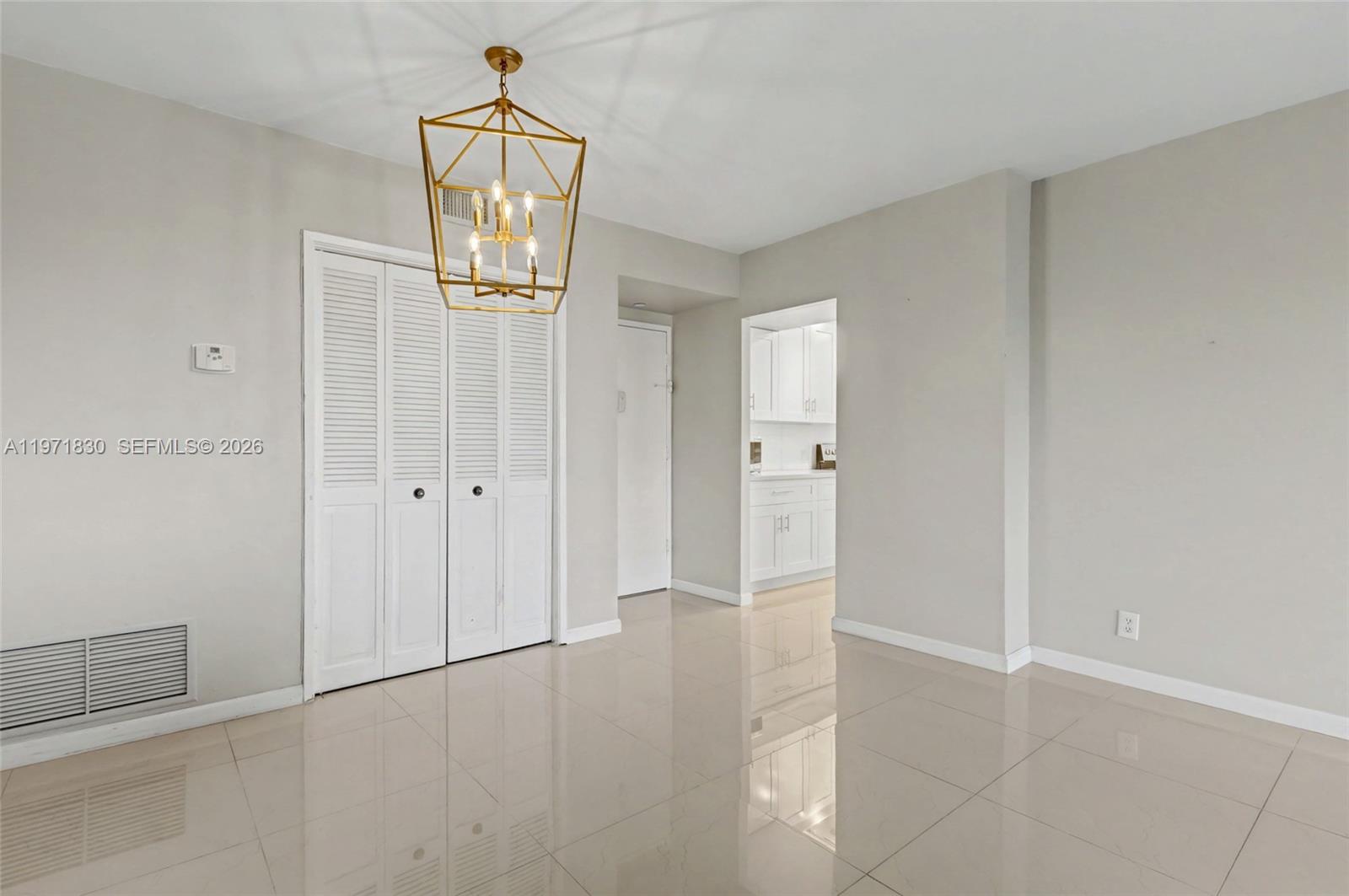 406 1 / 2 844 sq. ft. $ 2026-02-25 0 foto