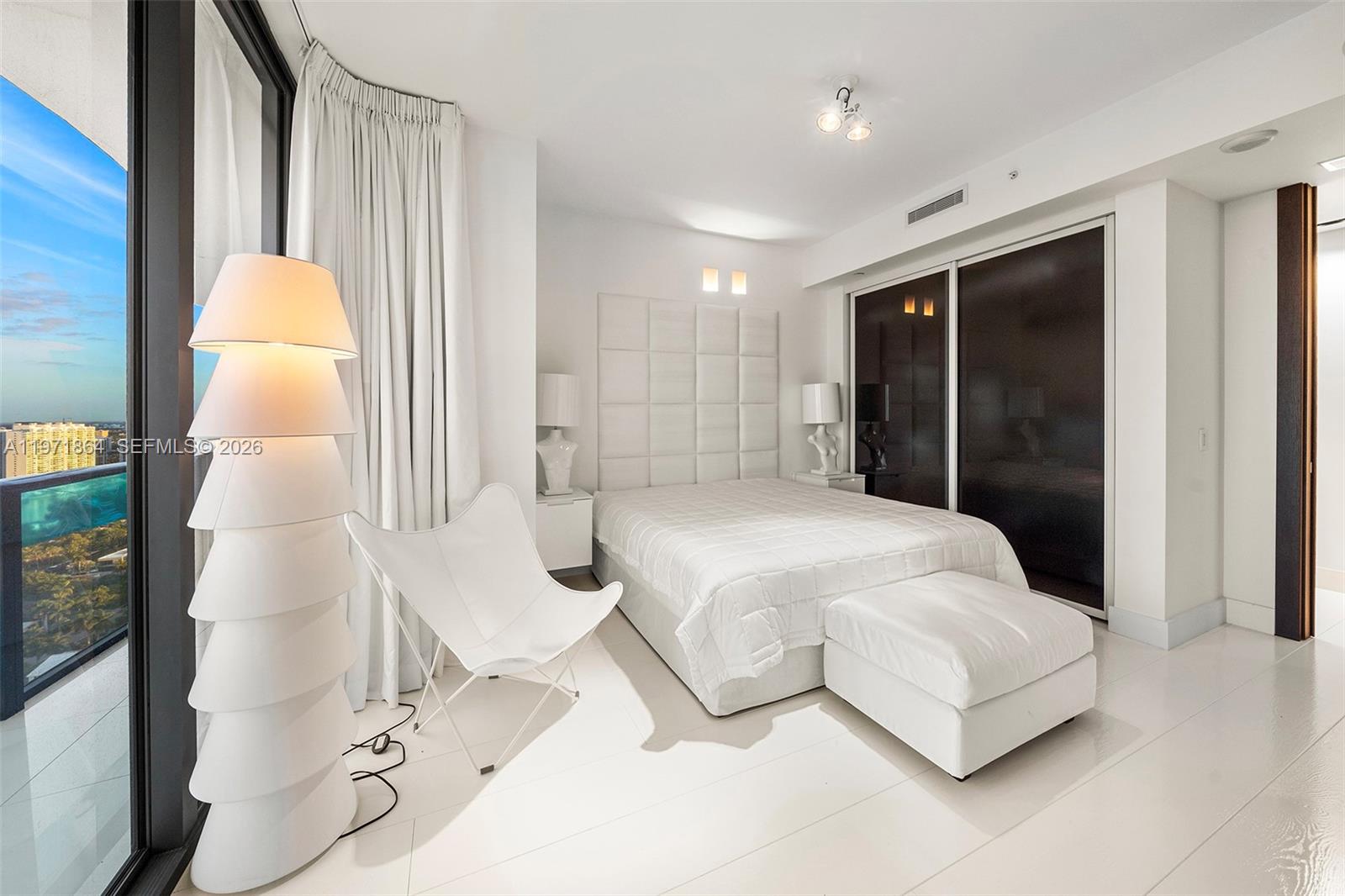 30 4 / 6 4992 sq. ft. $ 2026-02-25 0 Photo