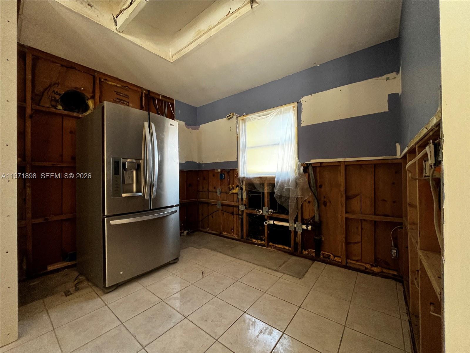 325 1 / 2 1204 sq. ft. $ 2026-02-25 0 foto