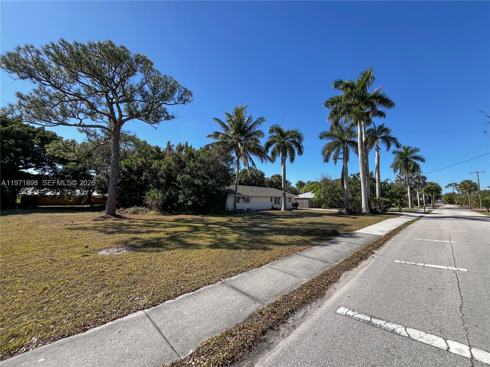 325 1 / 2 1204 sq. ft. $ 2026-02-25 0 foto