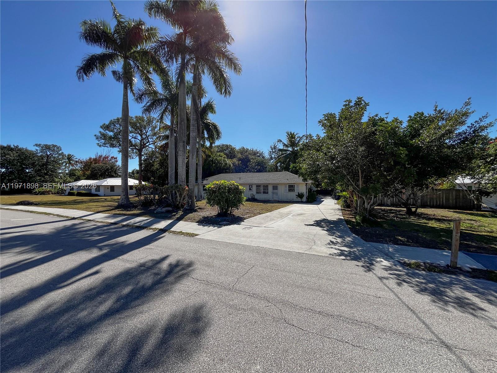 325 1 / 2 1204 sq. ft. $ 2026-02-25 0 foto