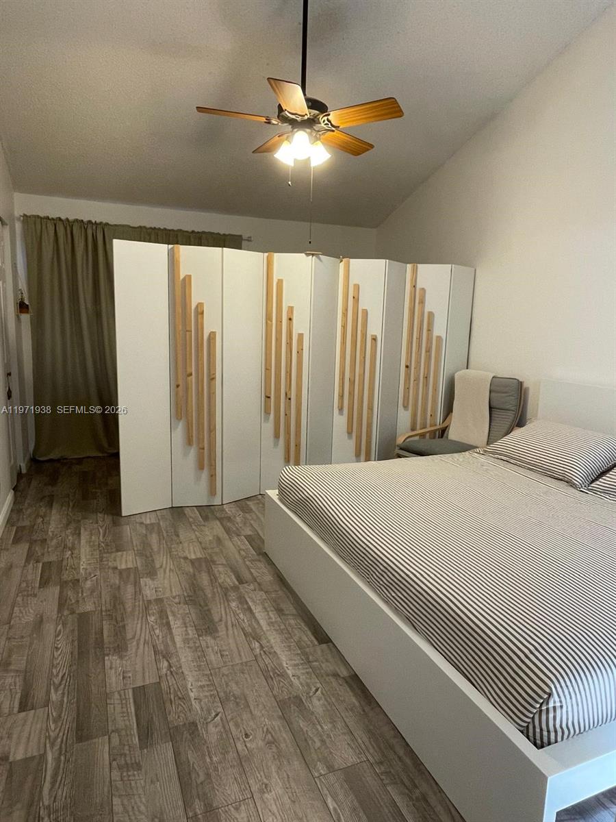 Подробнее 10803 2 / 3 1190 кв.футов $ 2026-02-25 0 Фото