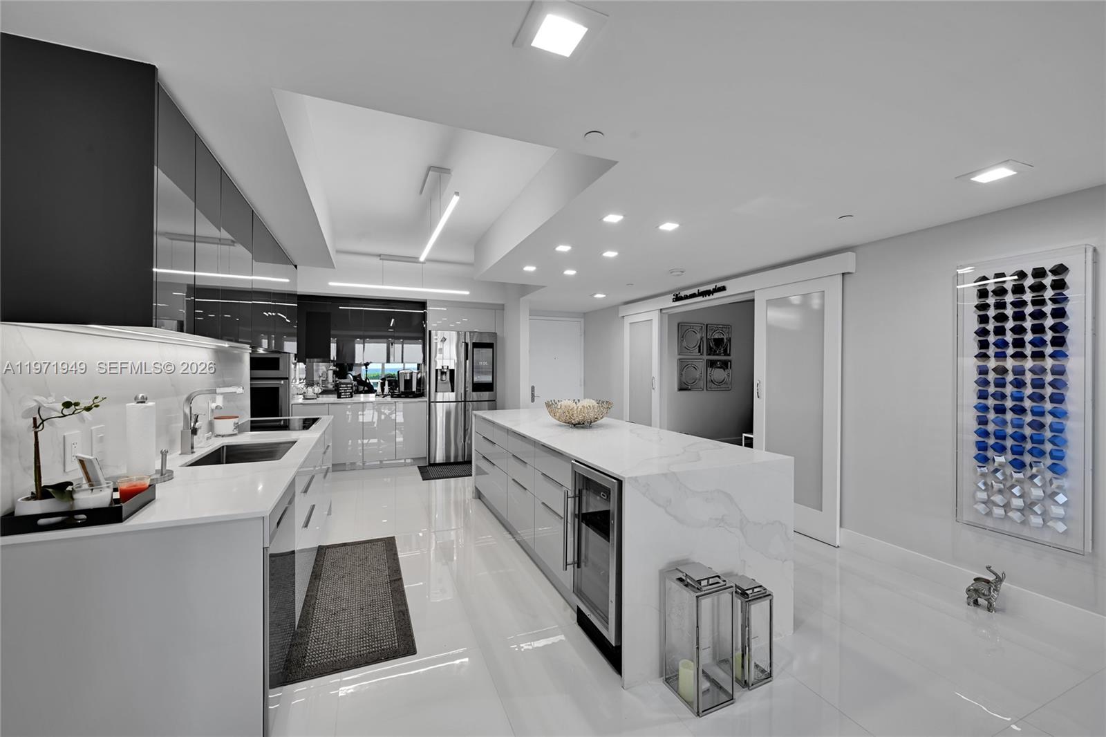 803 3 / 3 1841 sq. ft. $ 2026-02-25 0 foto