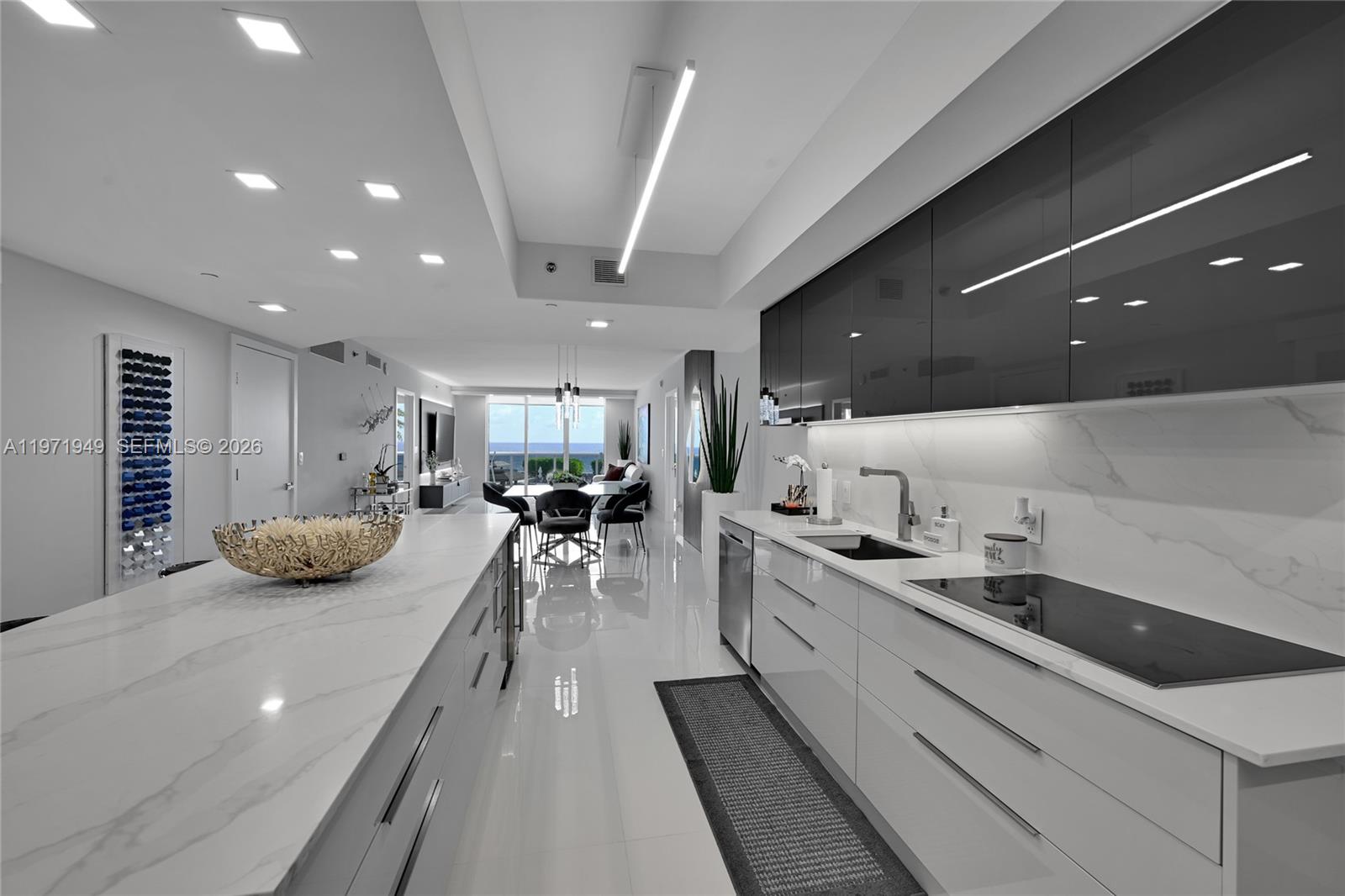 803 3 / 3 1841 sq. ft. $ 2026-02-25 0 foto