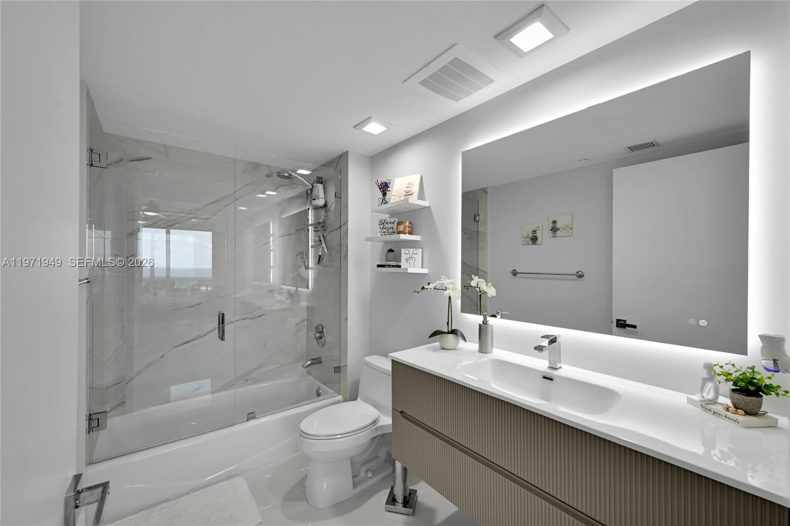803 3 / 3 1841 sq. ft. $ 2026-02-25 0 foto