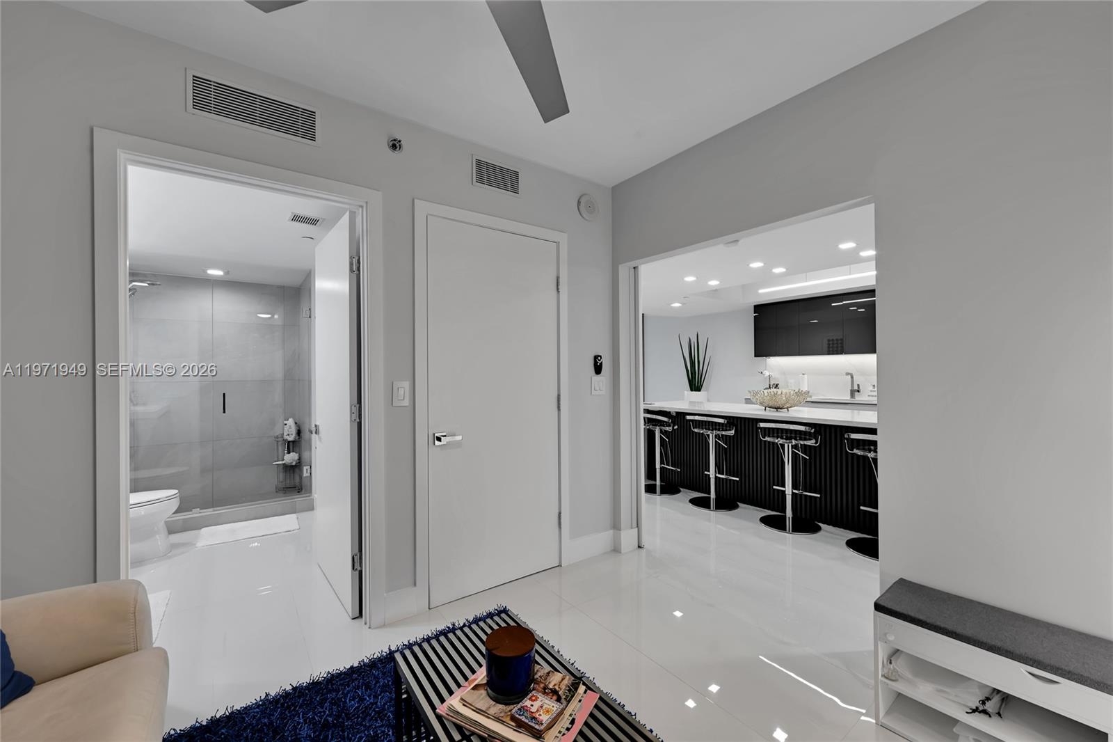 803 3 / 3 1841 sq. ft. $ 2026-02-25 0 foto