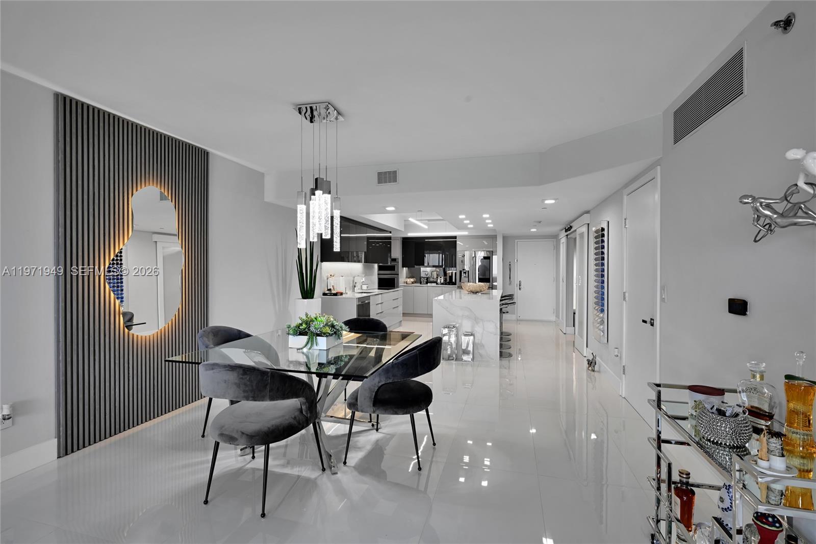 803 3 / 3 1841 sq. ft. $ 2026-02-25 0 foto