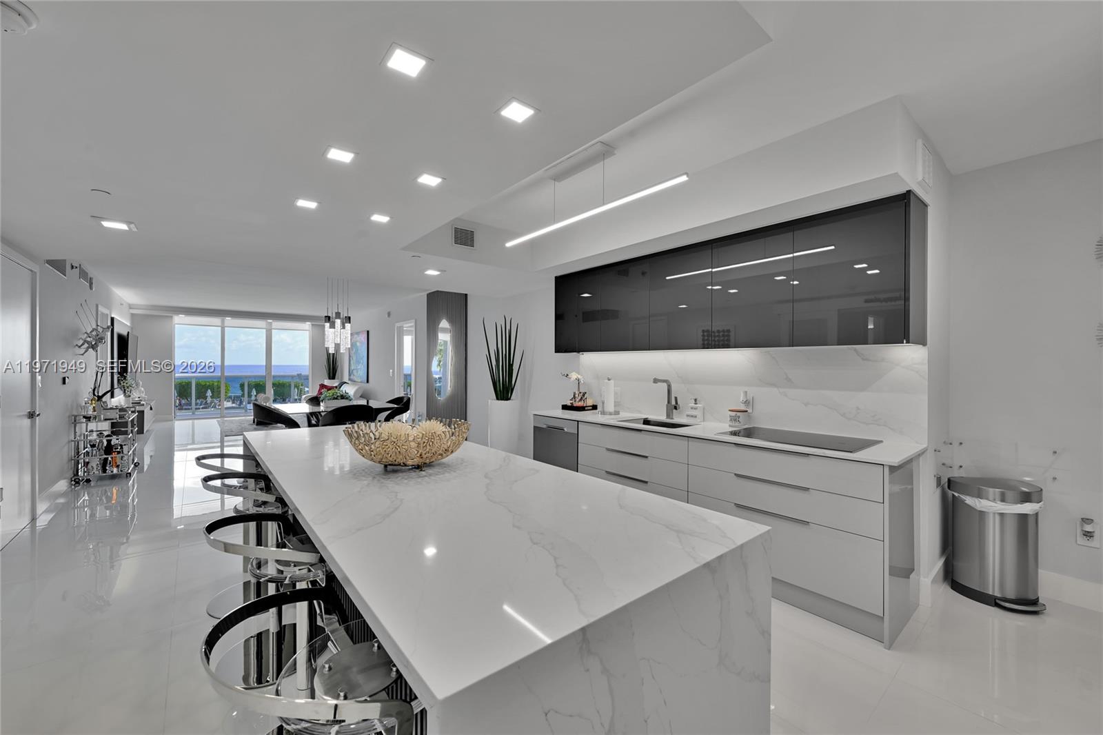 803 3 / 3 1841 sq. ft. $ 2026-02-25 0 foto