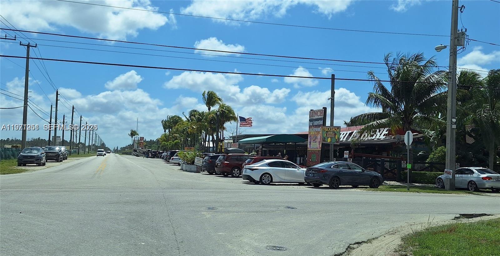   /   кв.футов $ 2026-02-25 0 Фото