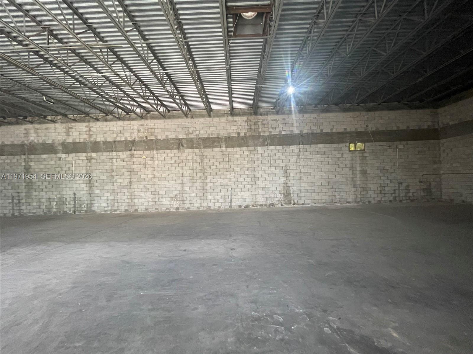   /   sq. ft. $ 2026-02-25 0 foto