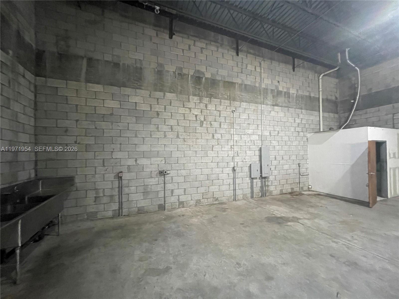   /   sq. ft. $ 2026-02-25 0 foto